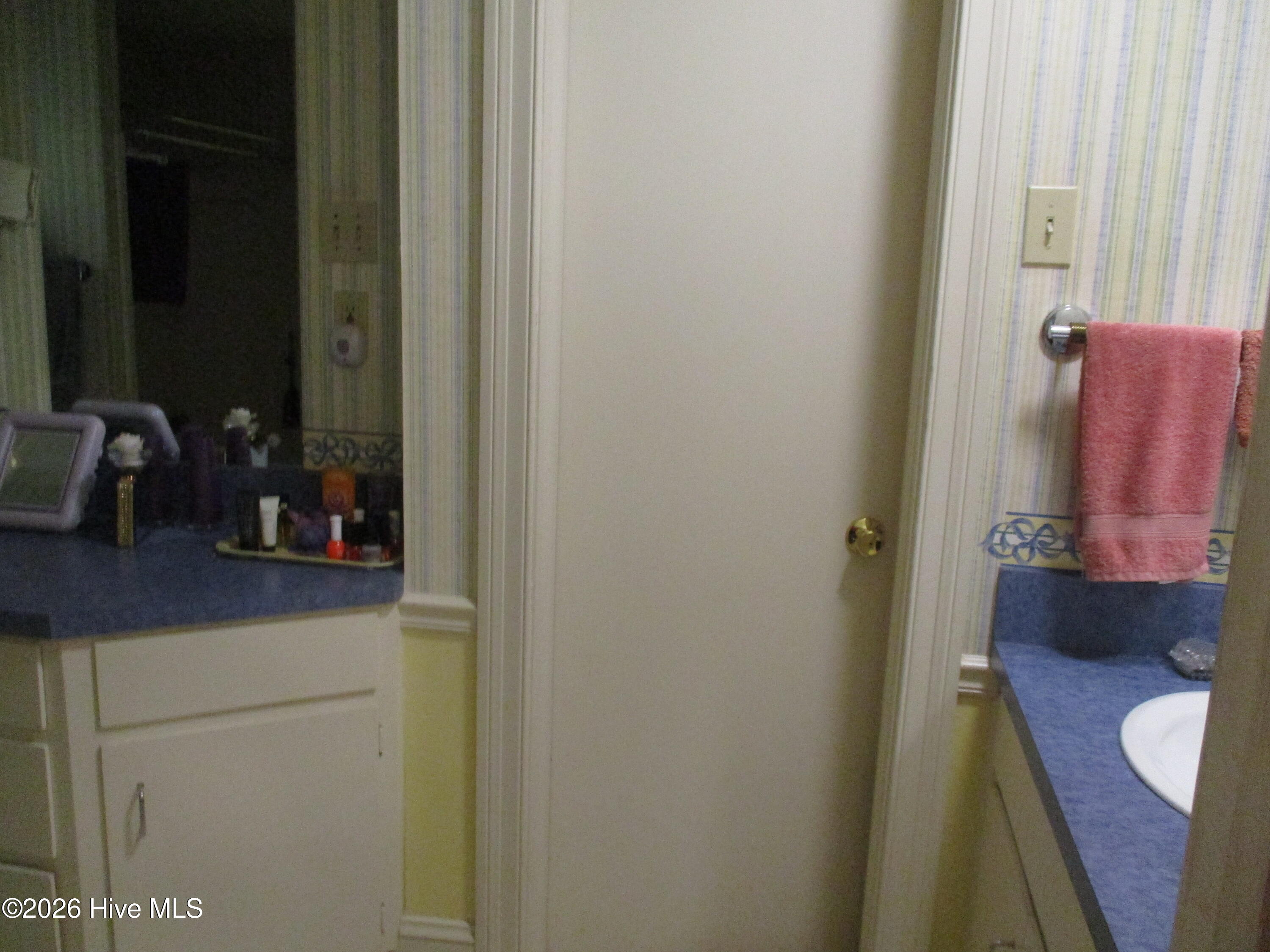 2201 Woodview Road Property Photo 37