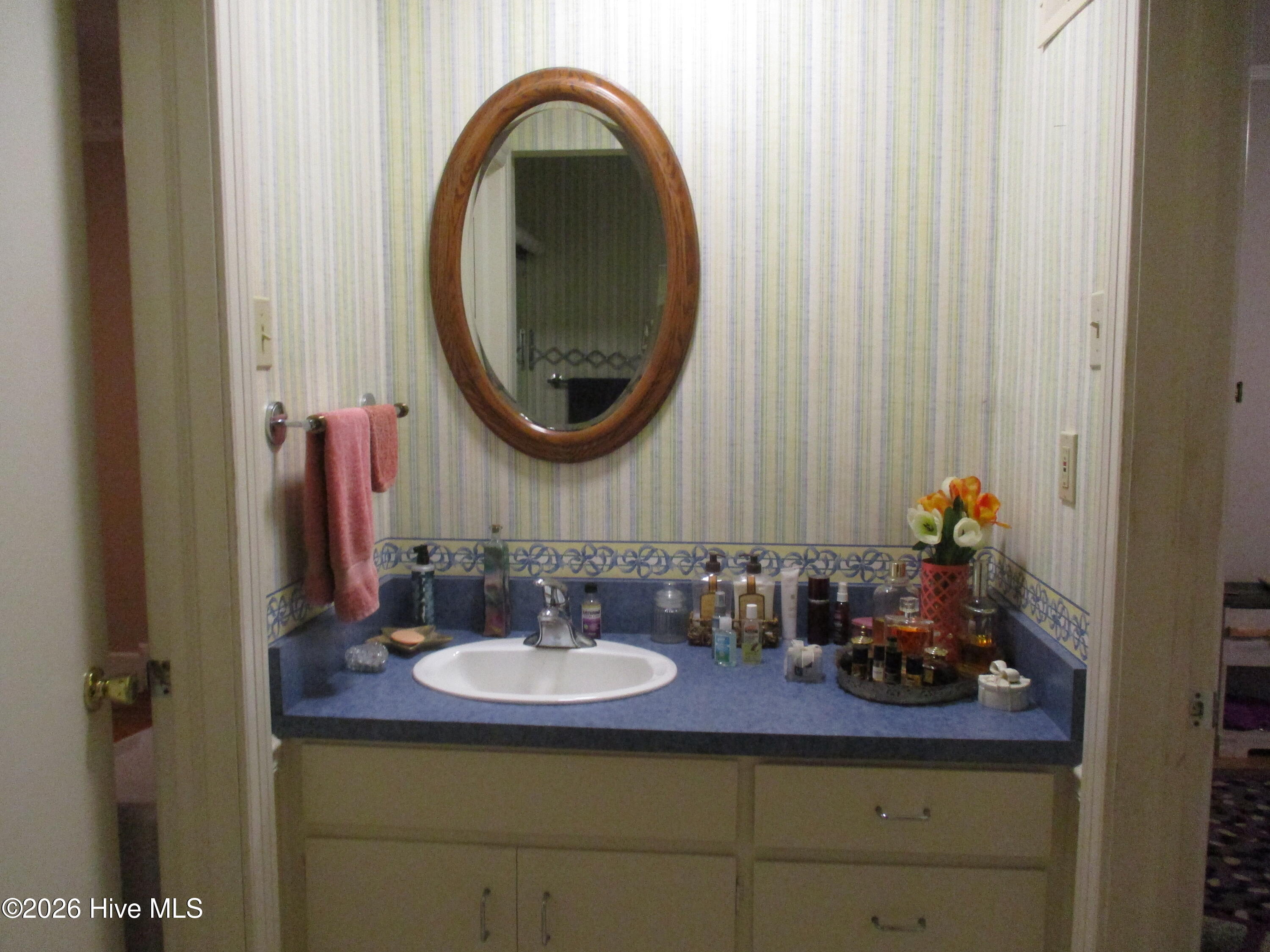 2201 Woodview Road Property Photo 38