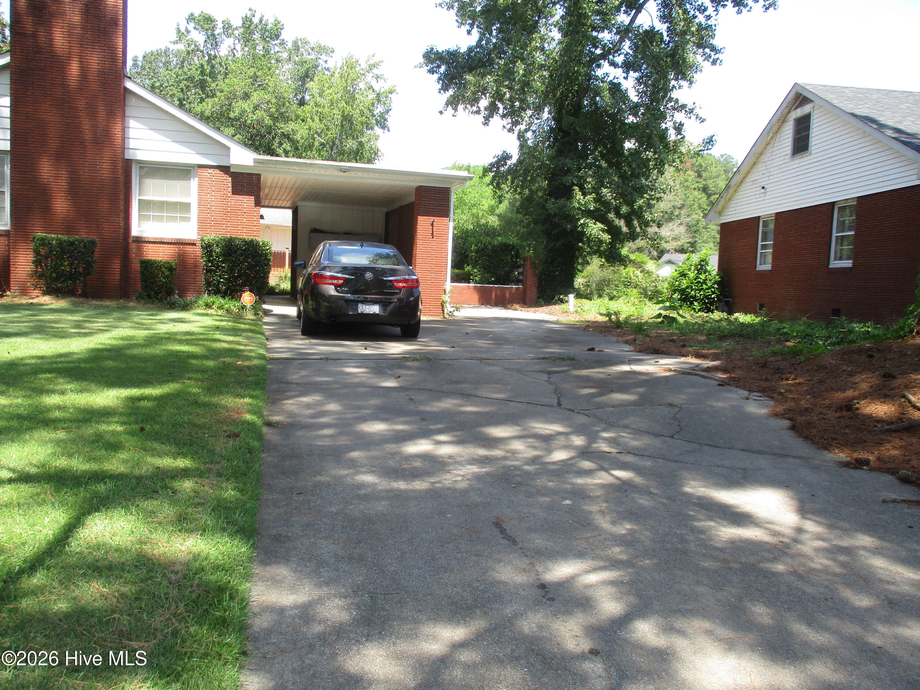 2201 Woodview Road Property Photo 47