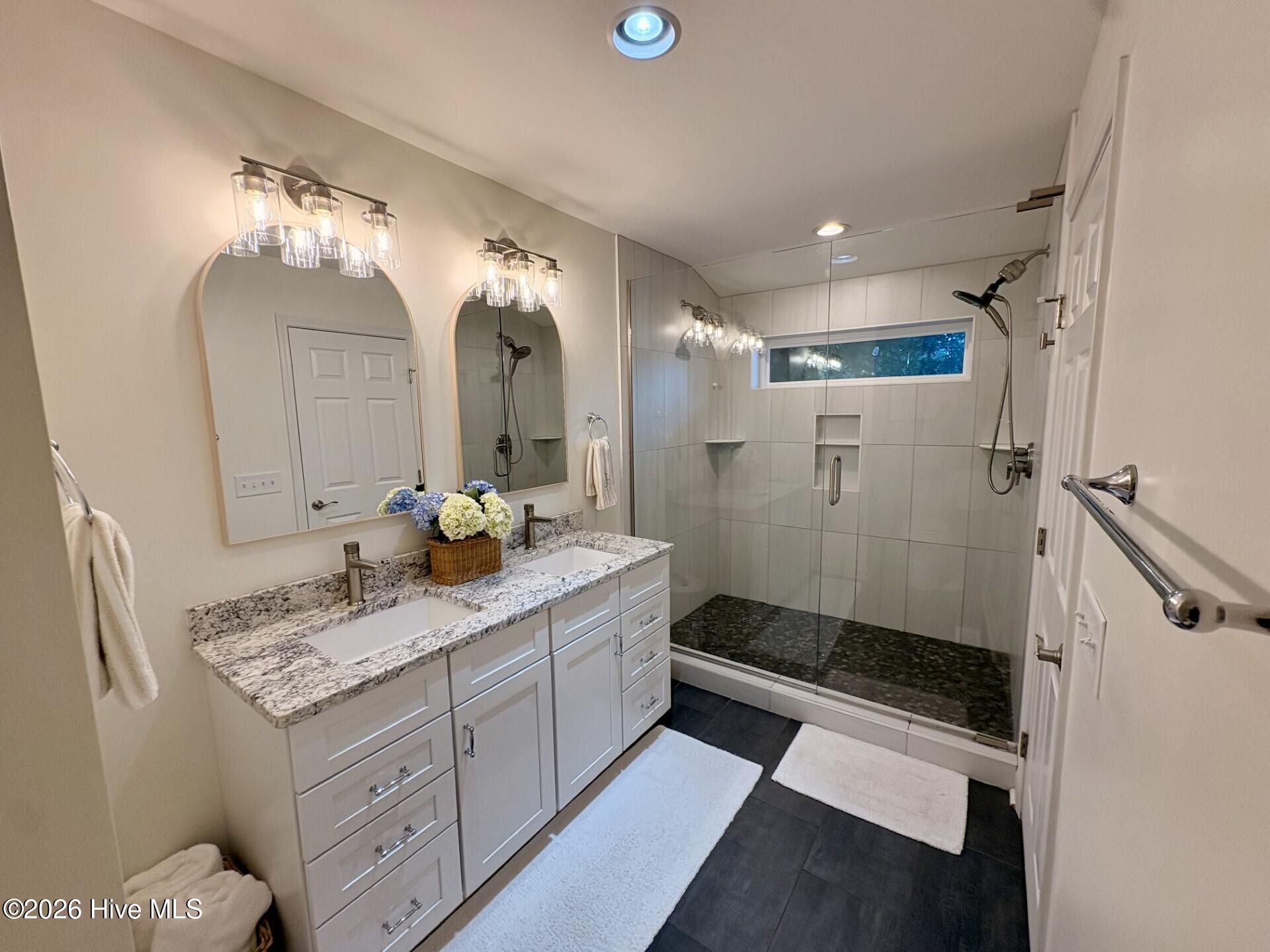 5619 Saint Nicholas Road Property Photo 14