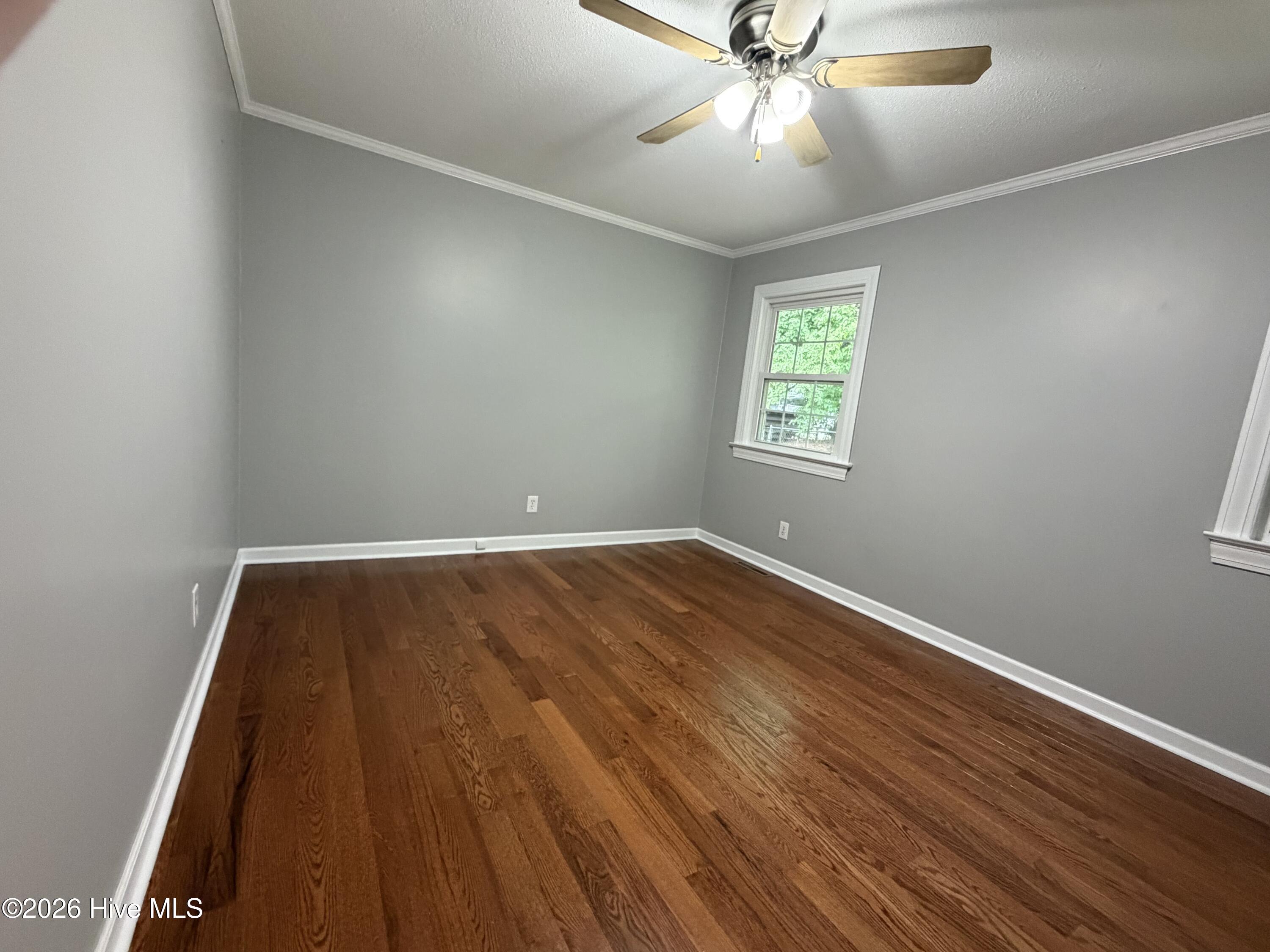 2010 Westwood Drive Property Photo 15