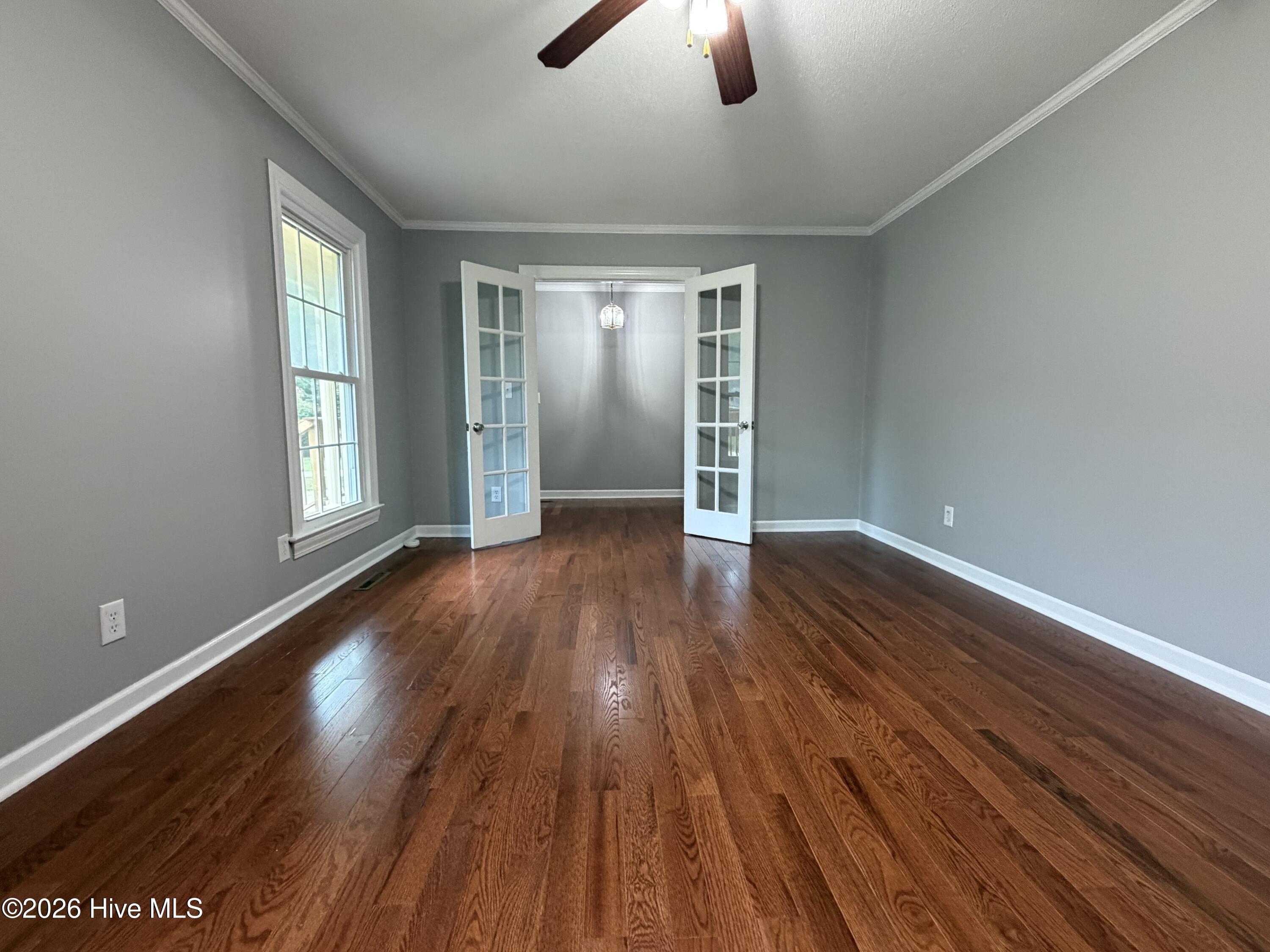 2010 Westwood Drive Property Photo 24