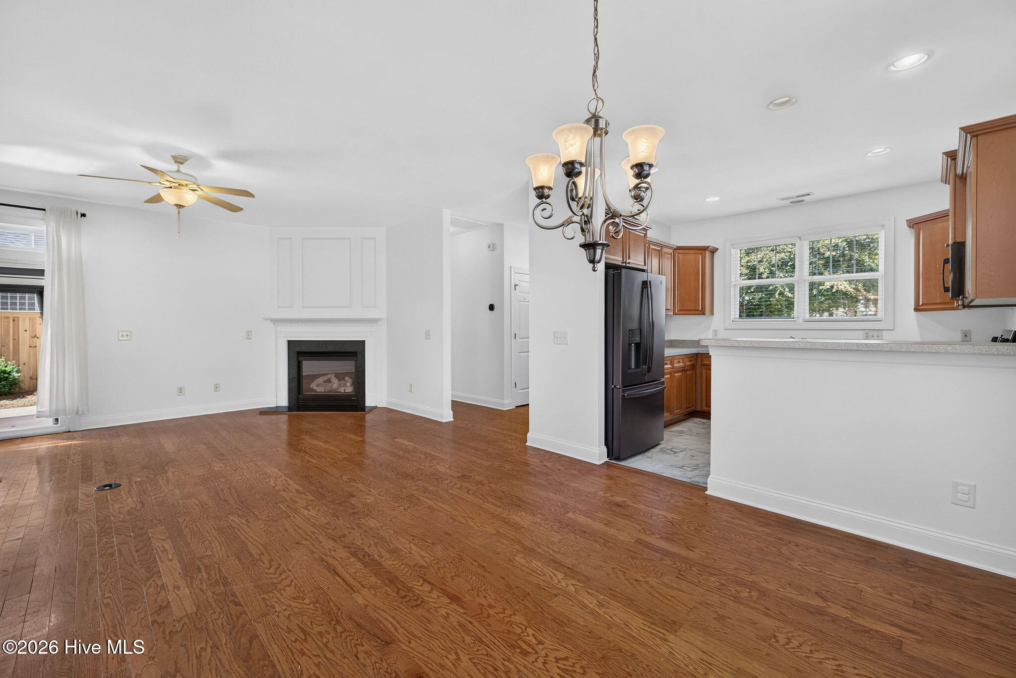 1067 Garden Club Way Property Photo 12