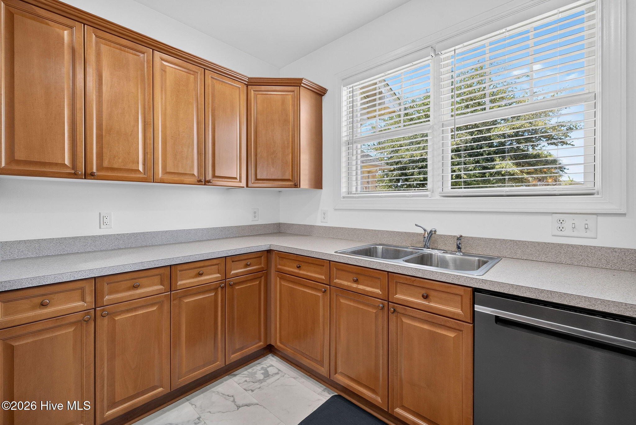 1067 Garden Club Way Property Photo 16