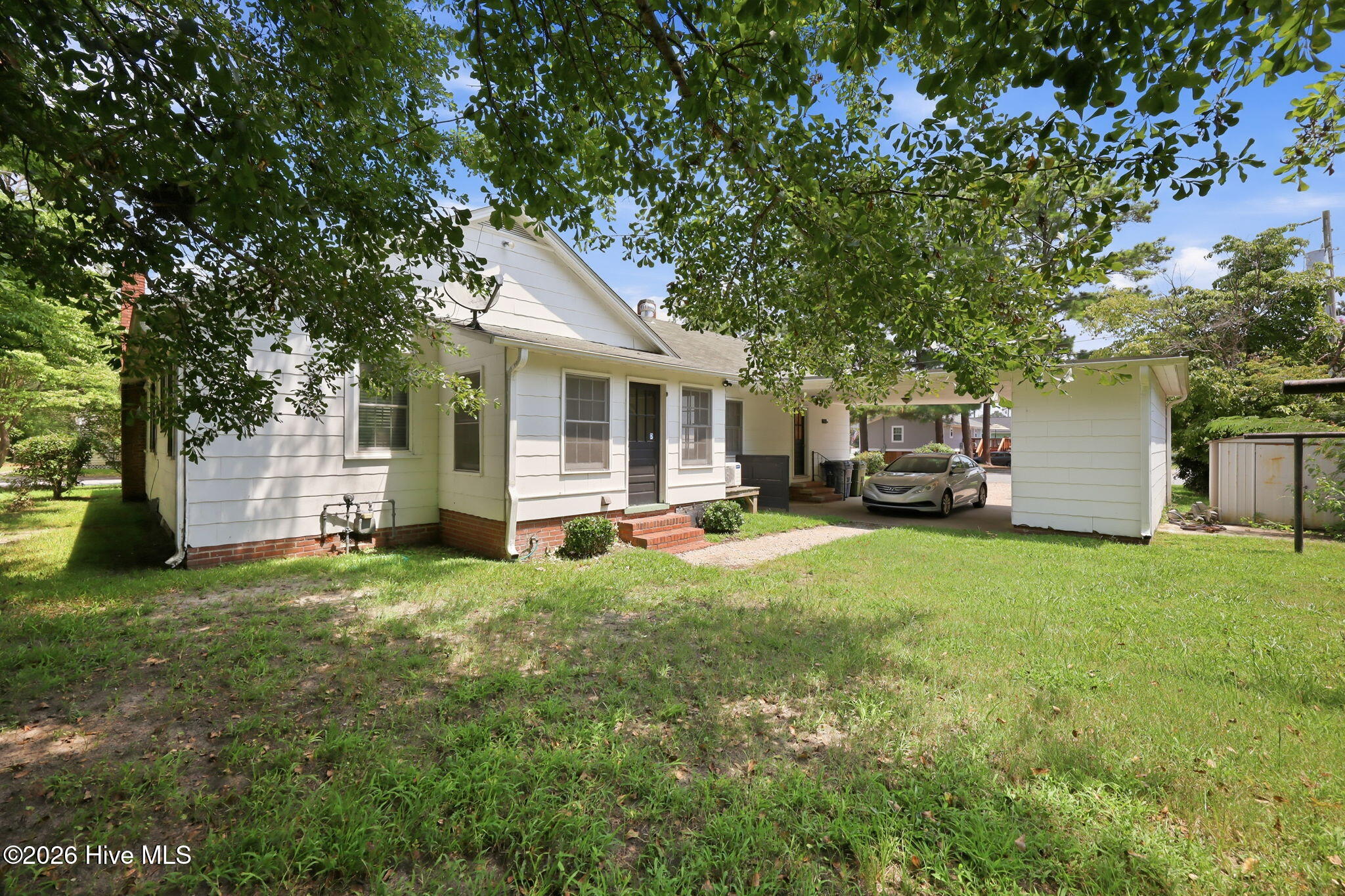 525 E 2nd Street Property Photo 52