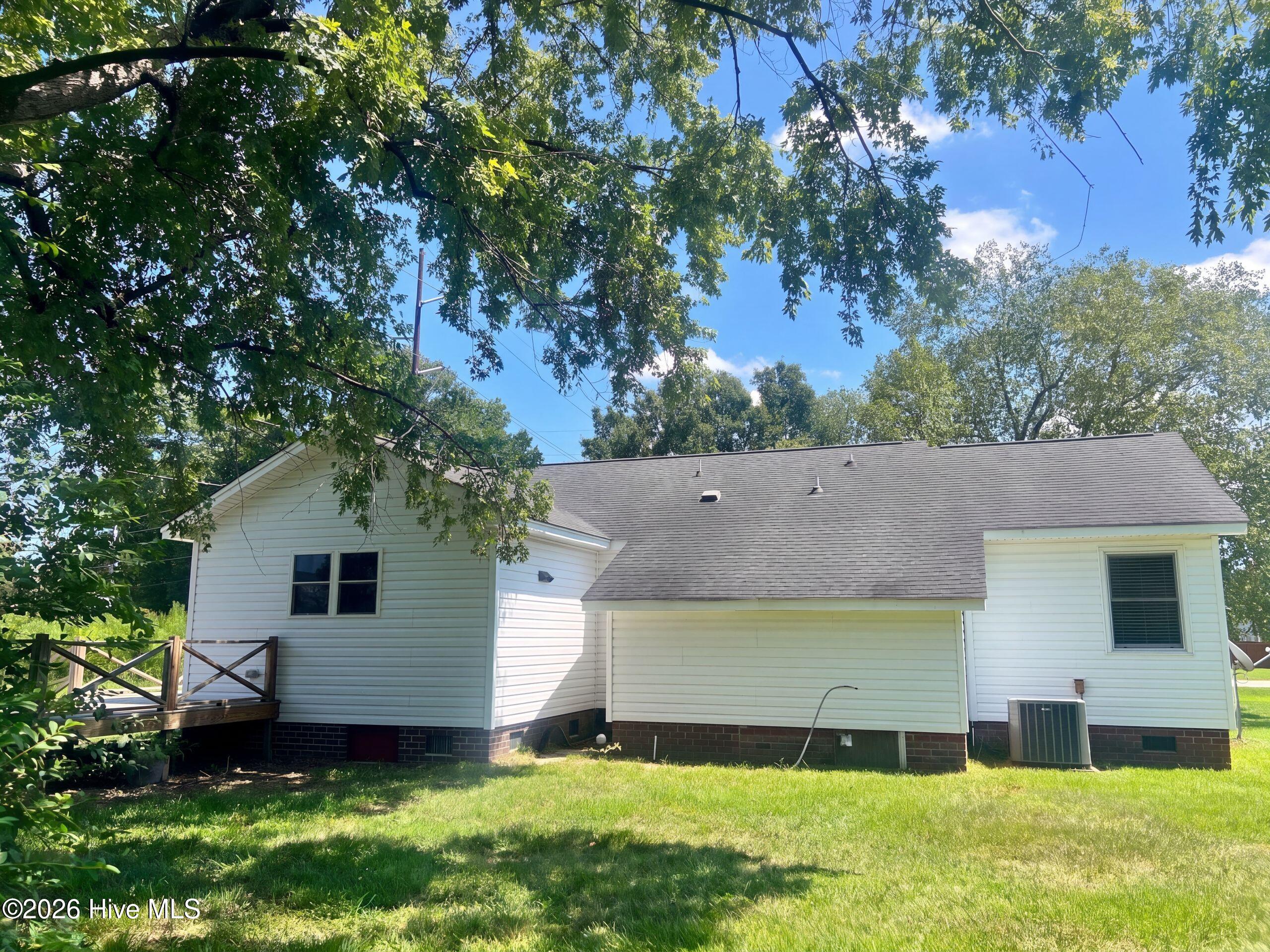 2504 Thomas Langston Road Property Photo 14