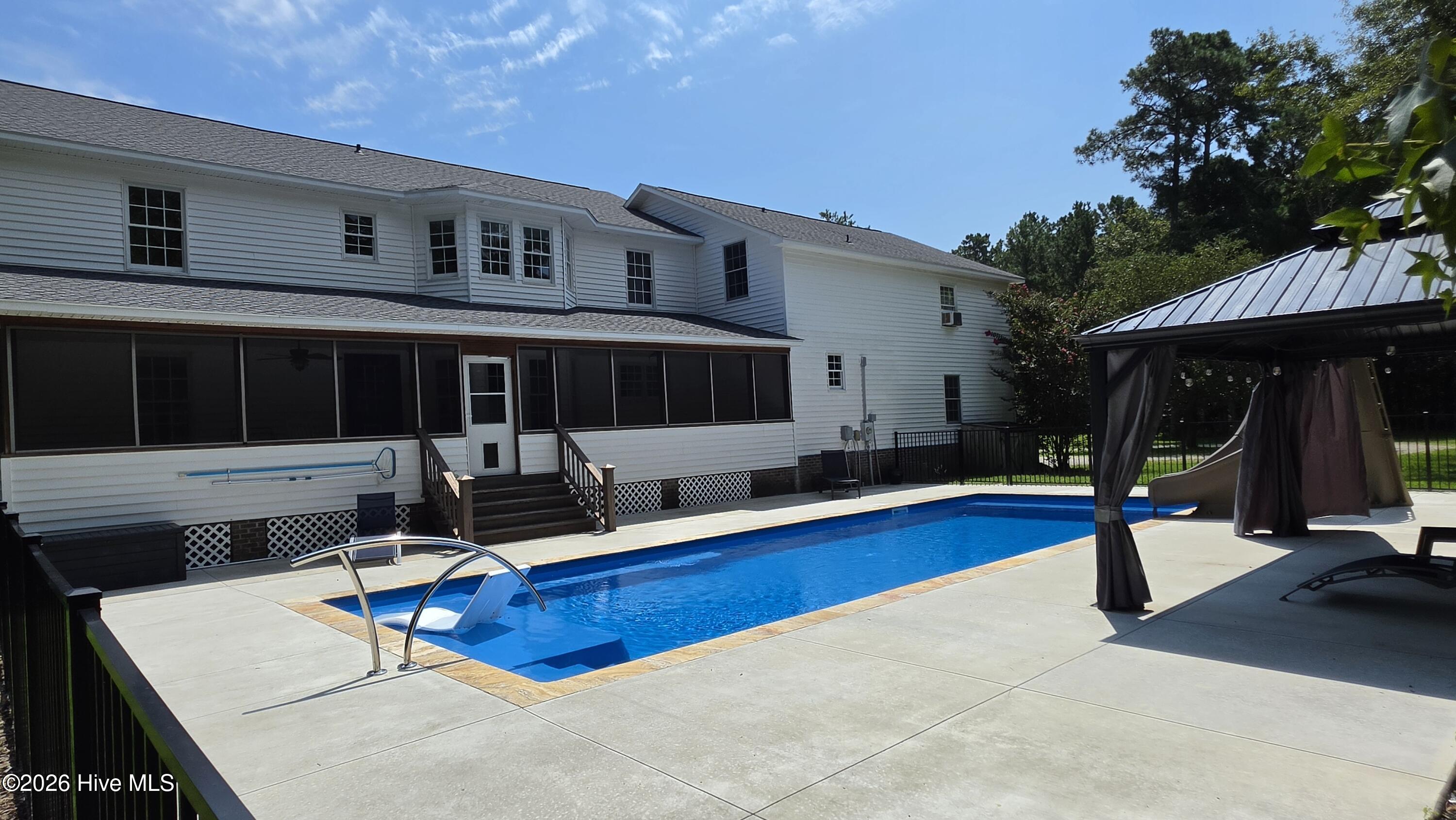 347 Sandy Point Drive Property Photo 15