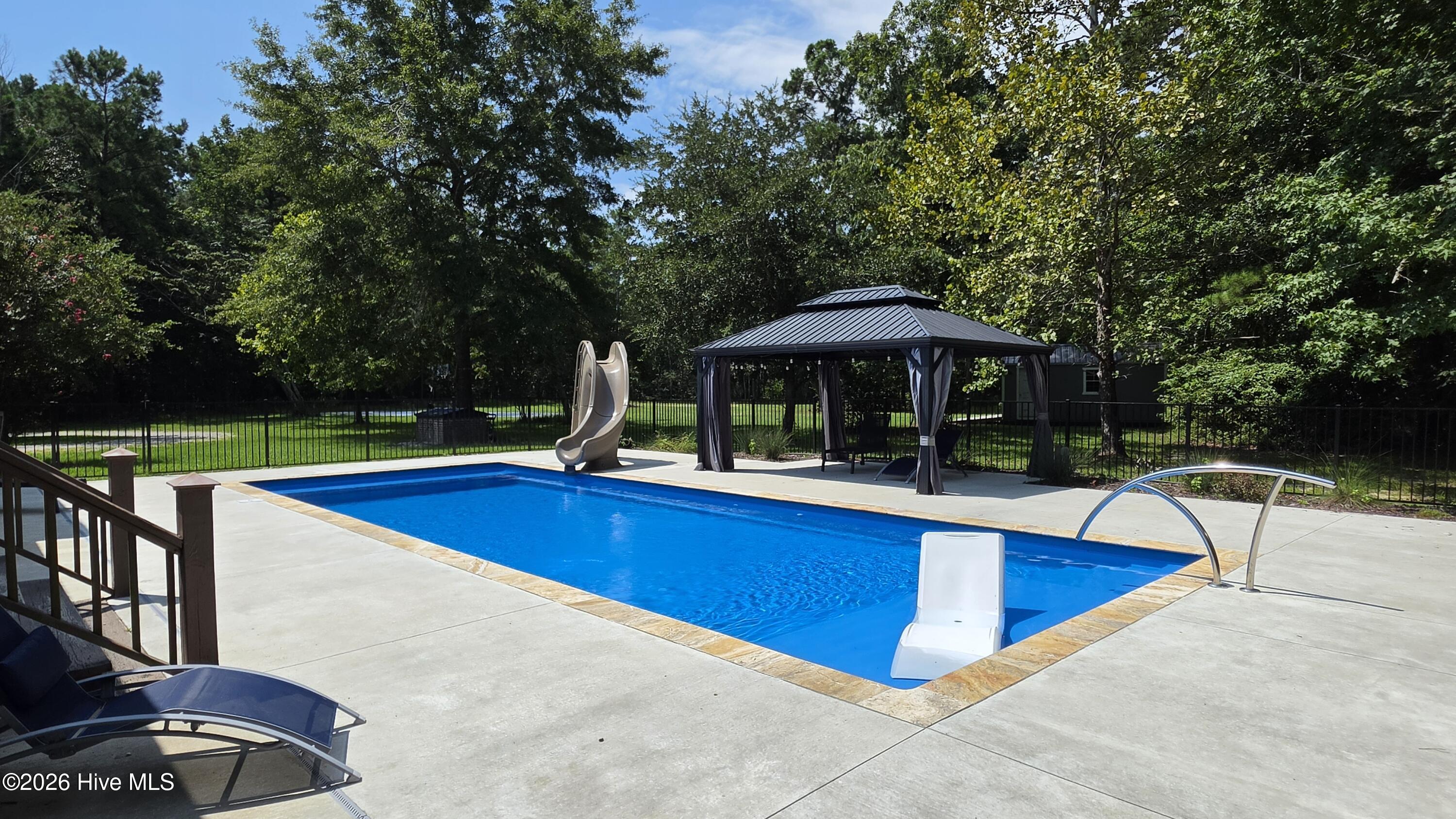 347 Sandy Point Drive Property Photo 16