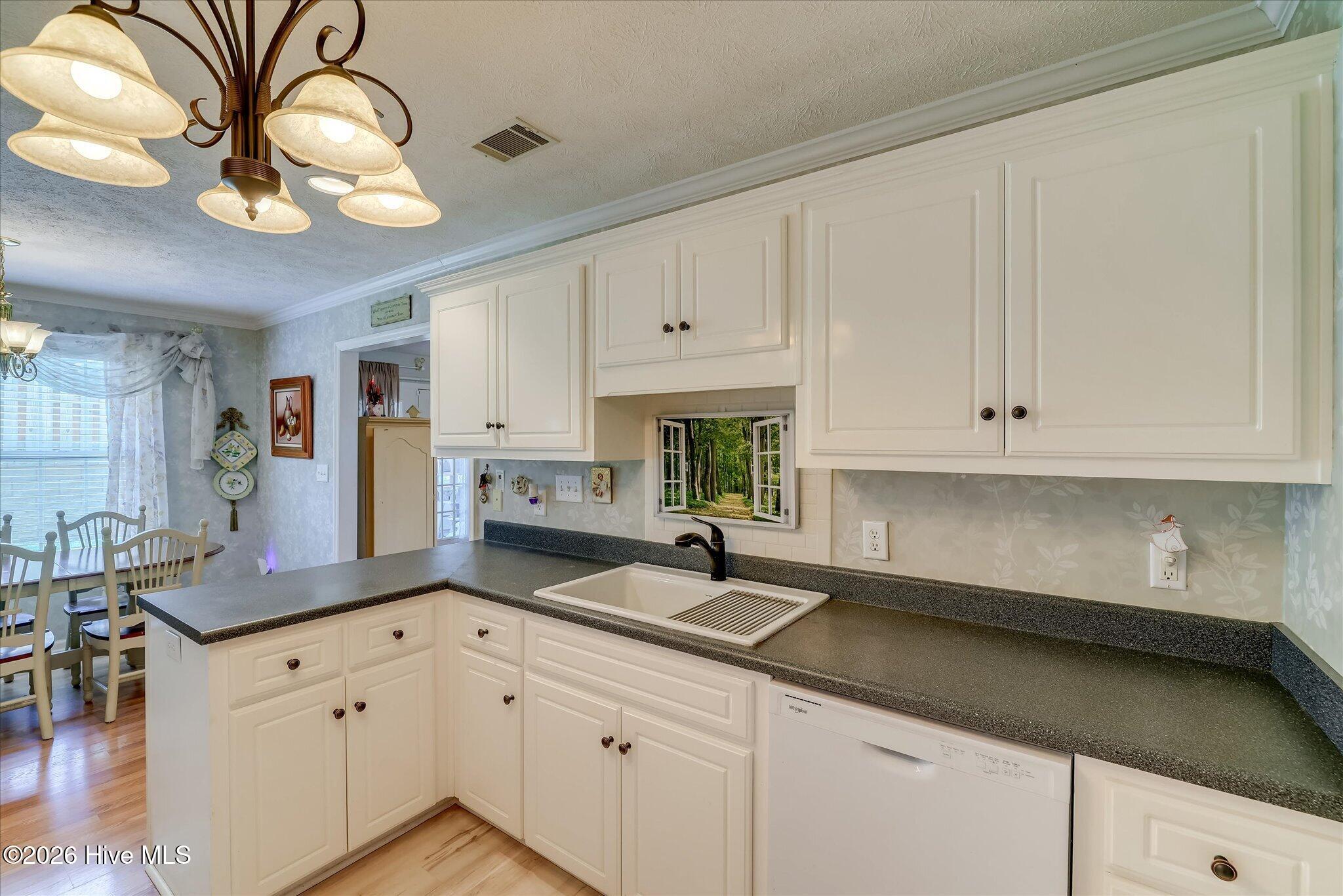 37 Hillwood Court Property Photo 18