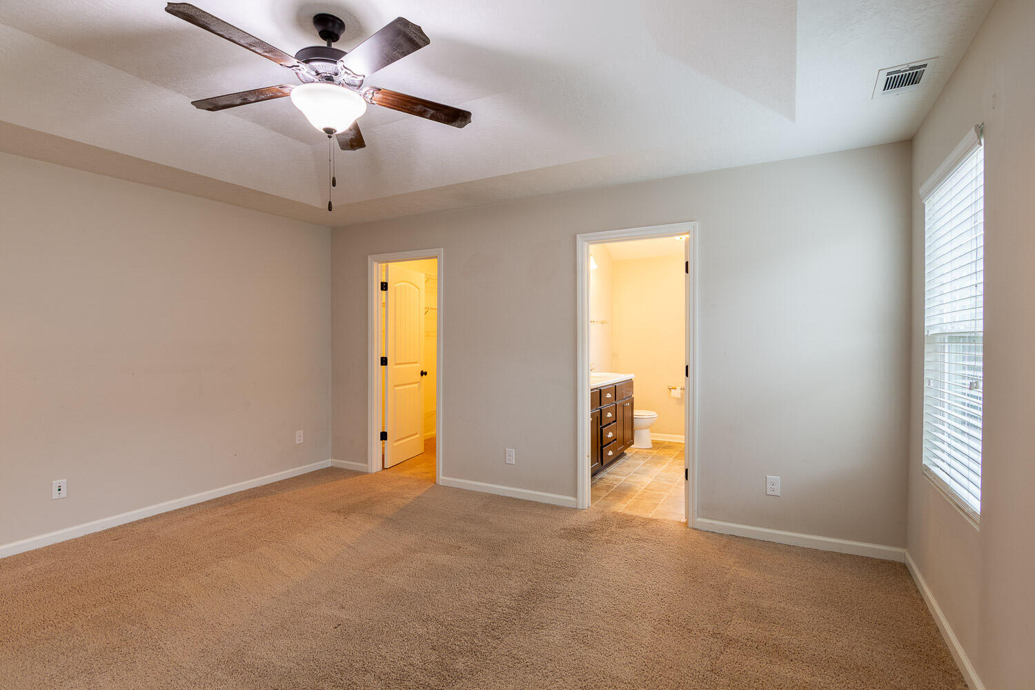 3237 Alexandria Drive Property Photo 12