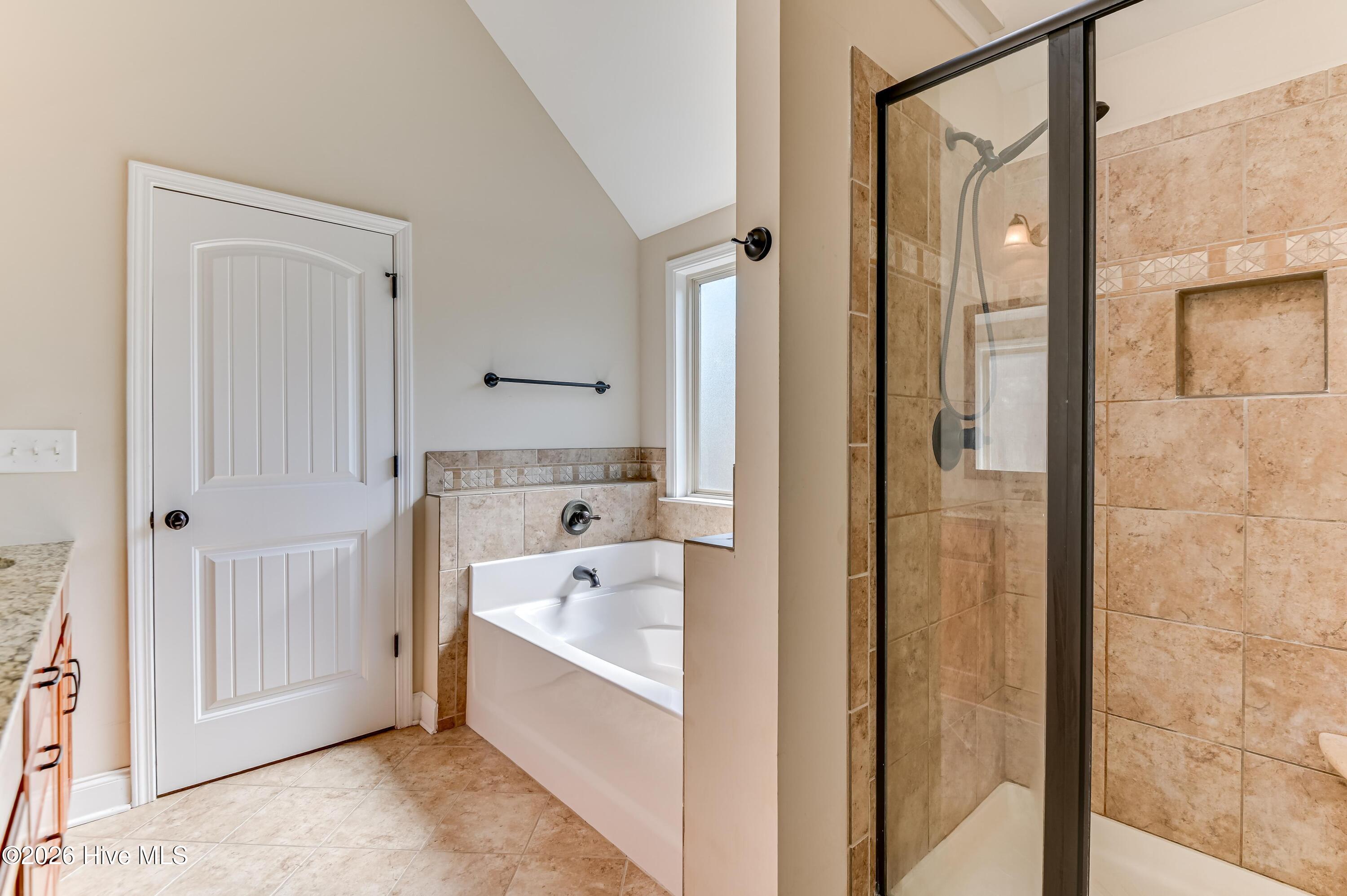 3830 Berkshire Way Property Photo 15