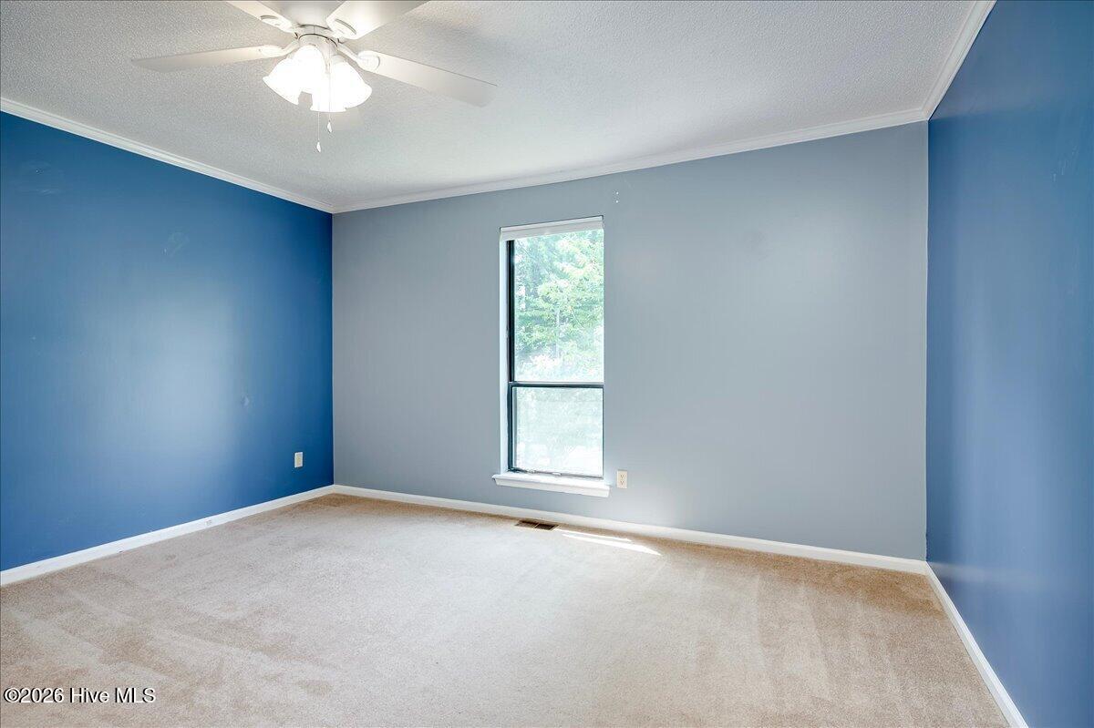 6 Foxhil Drive Property Photo 17