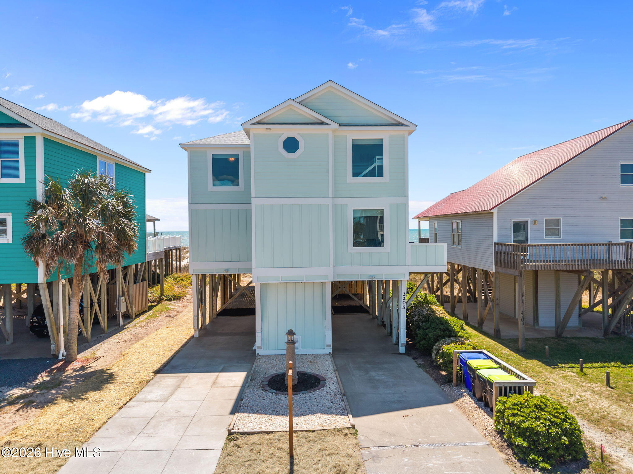 2205 E Beach Drive Property Photo 2