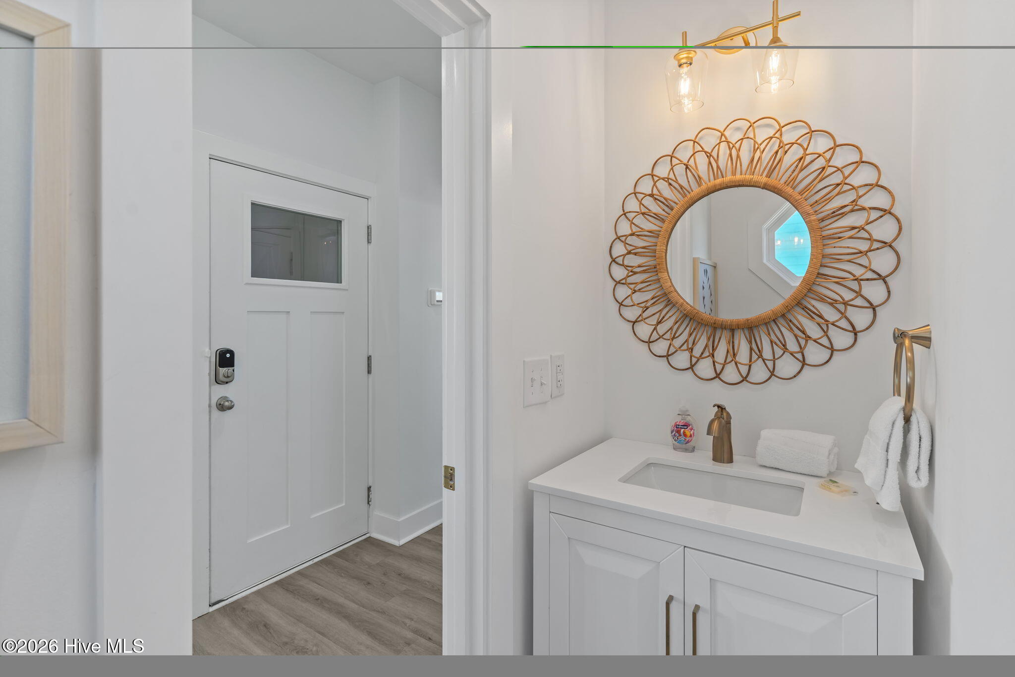 2205 E Beach Drive Property Photo 21