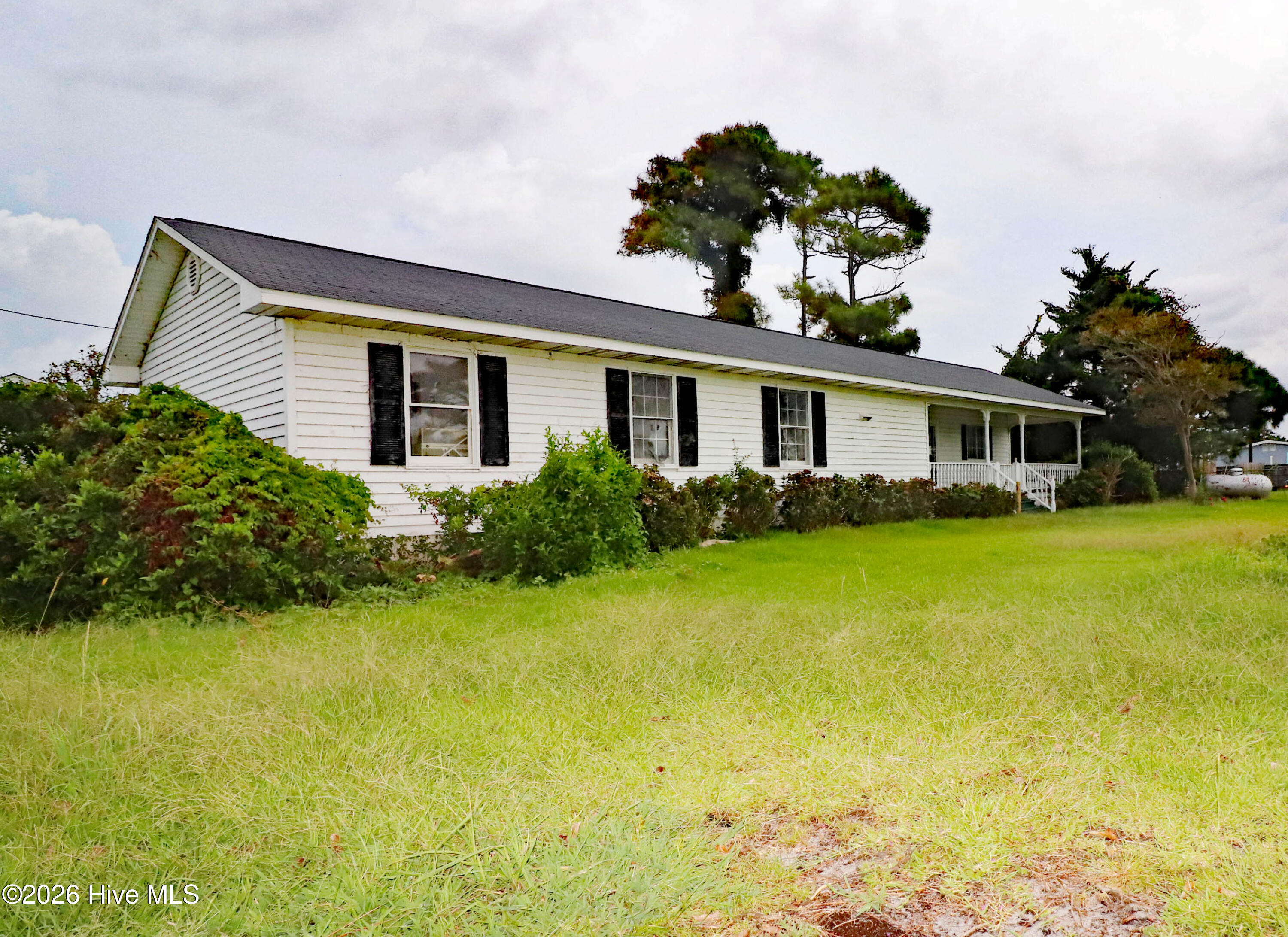 115 Canal Drive Property Photo 1