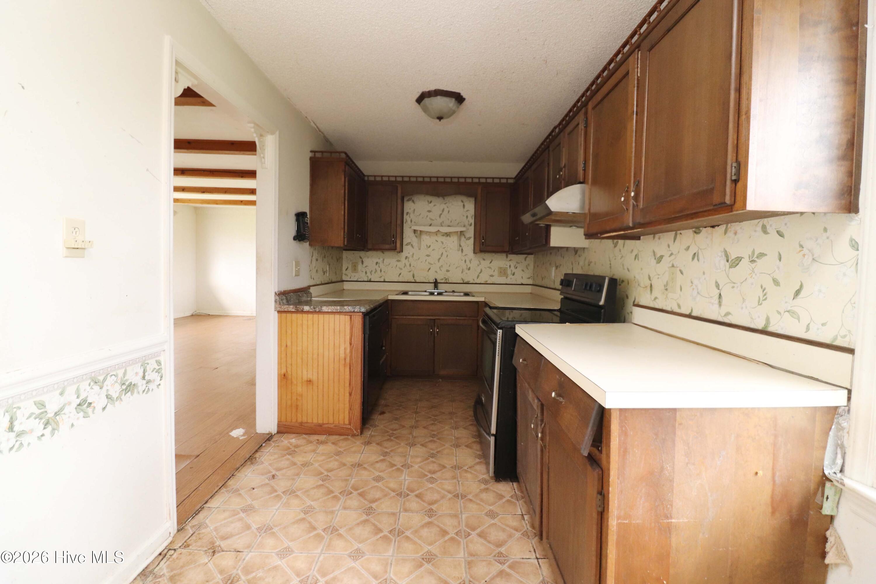 115 Canal Drive Property Photo 10