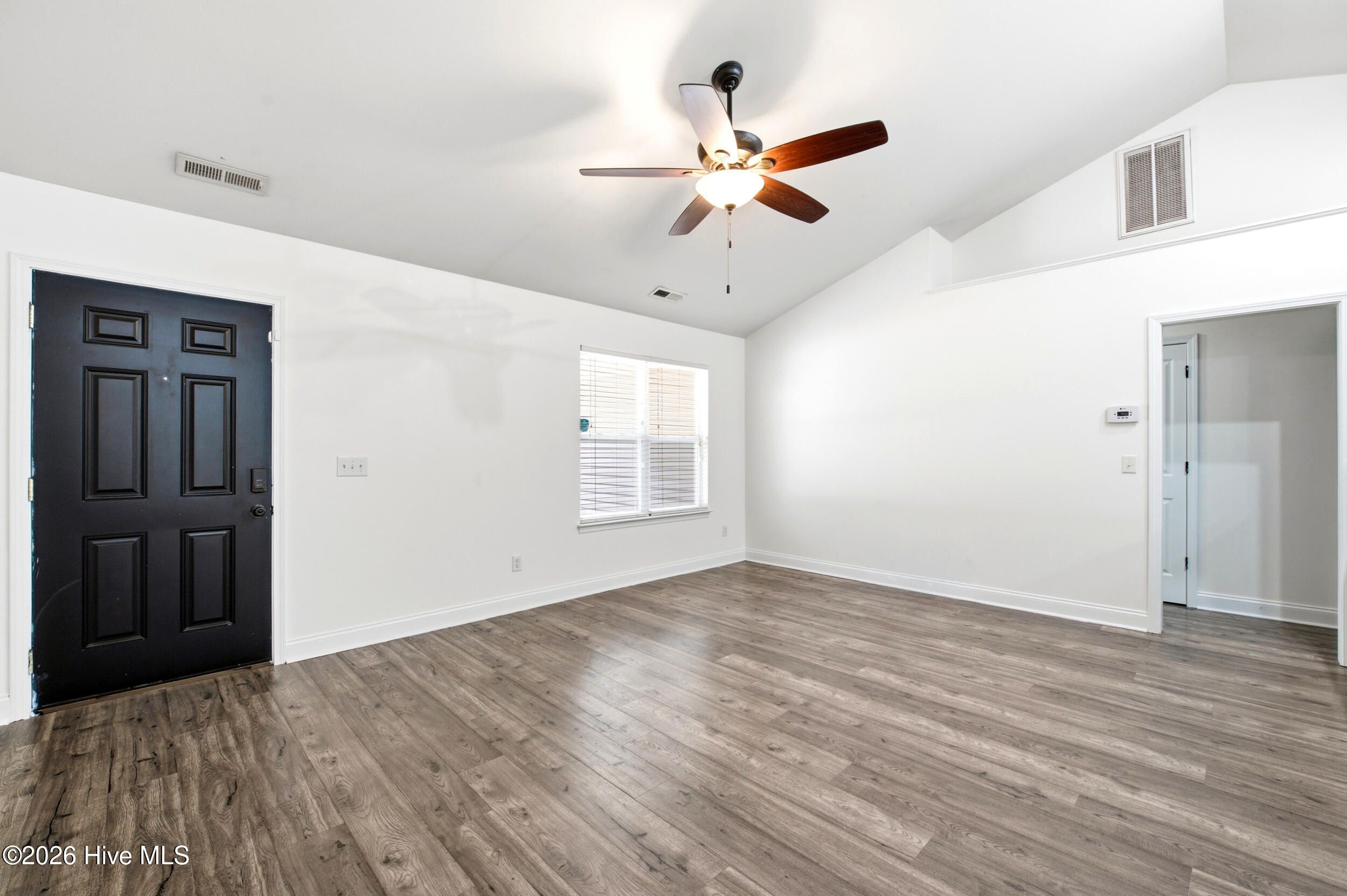 122 Pond View Circle Property Photo 3