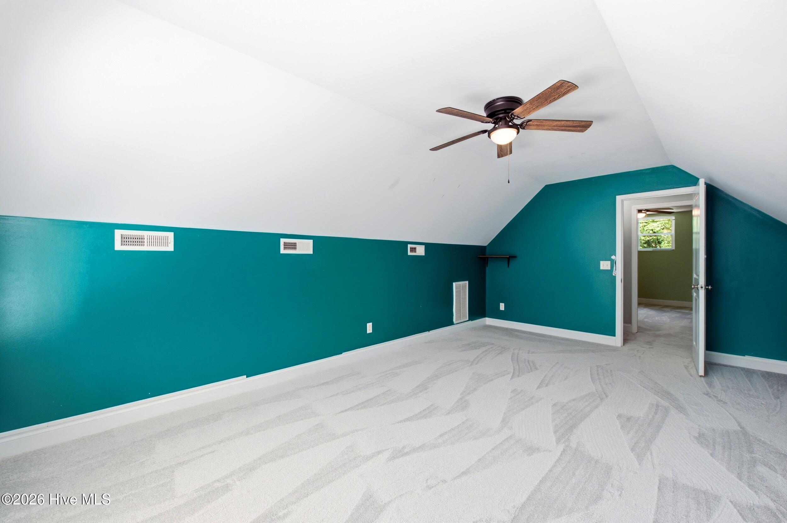 122 Pond View Circle Property Photo 18