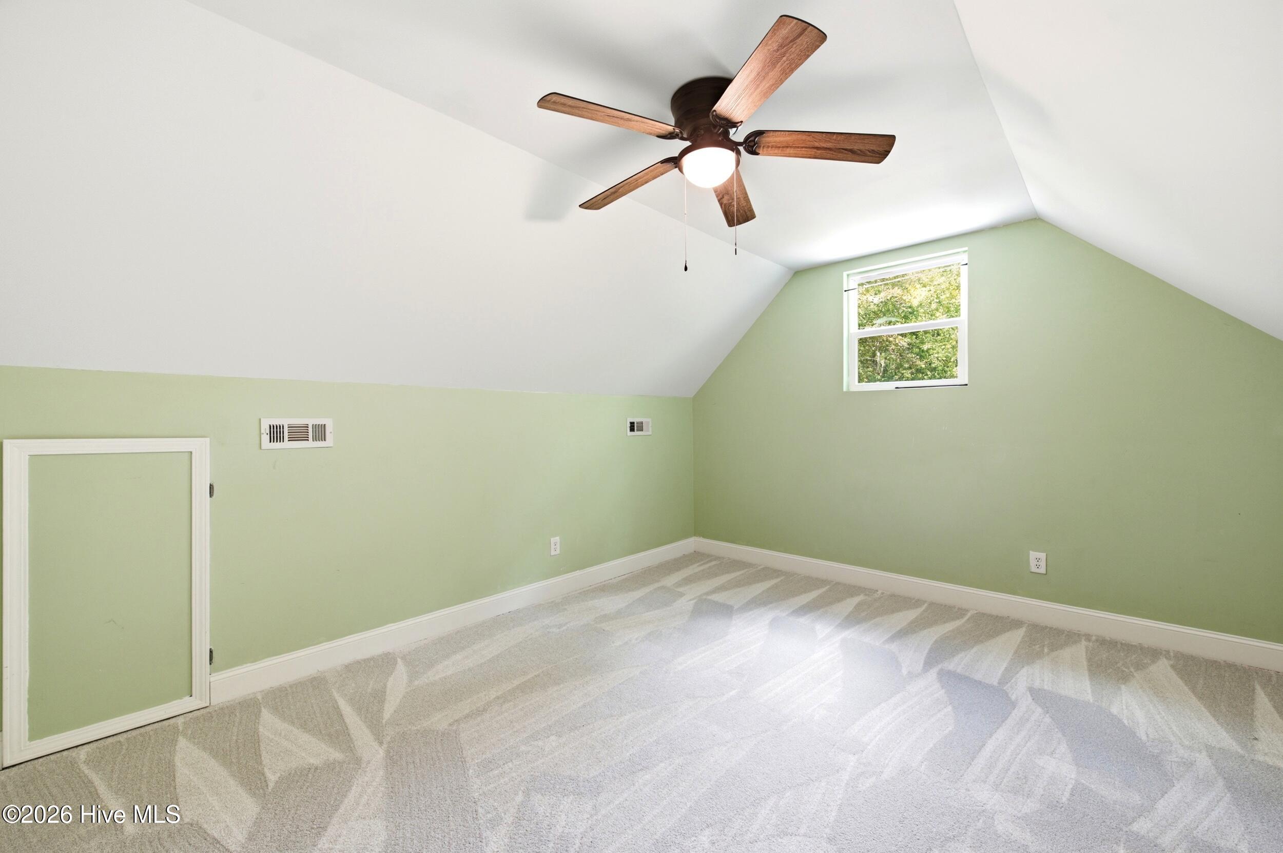 122 Pond View Circle Property Photo 21
