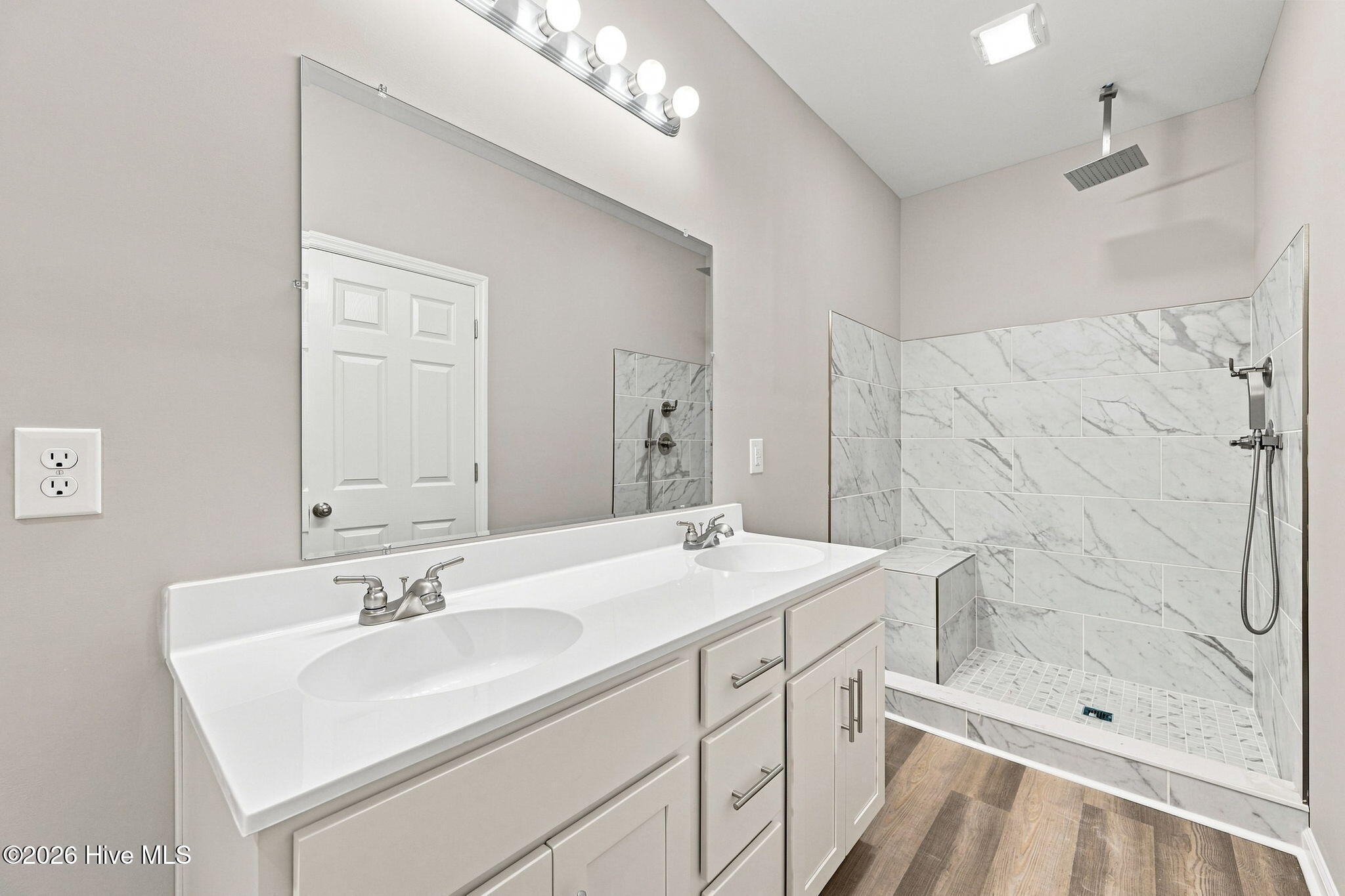 589 Batchelor Road Property Photo 28
