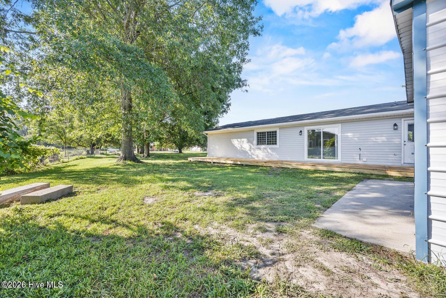 500 Emily Loop Property Photo 3