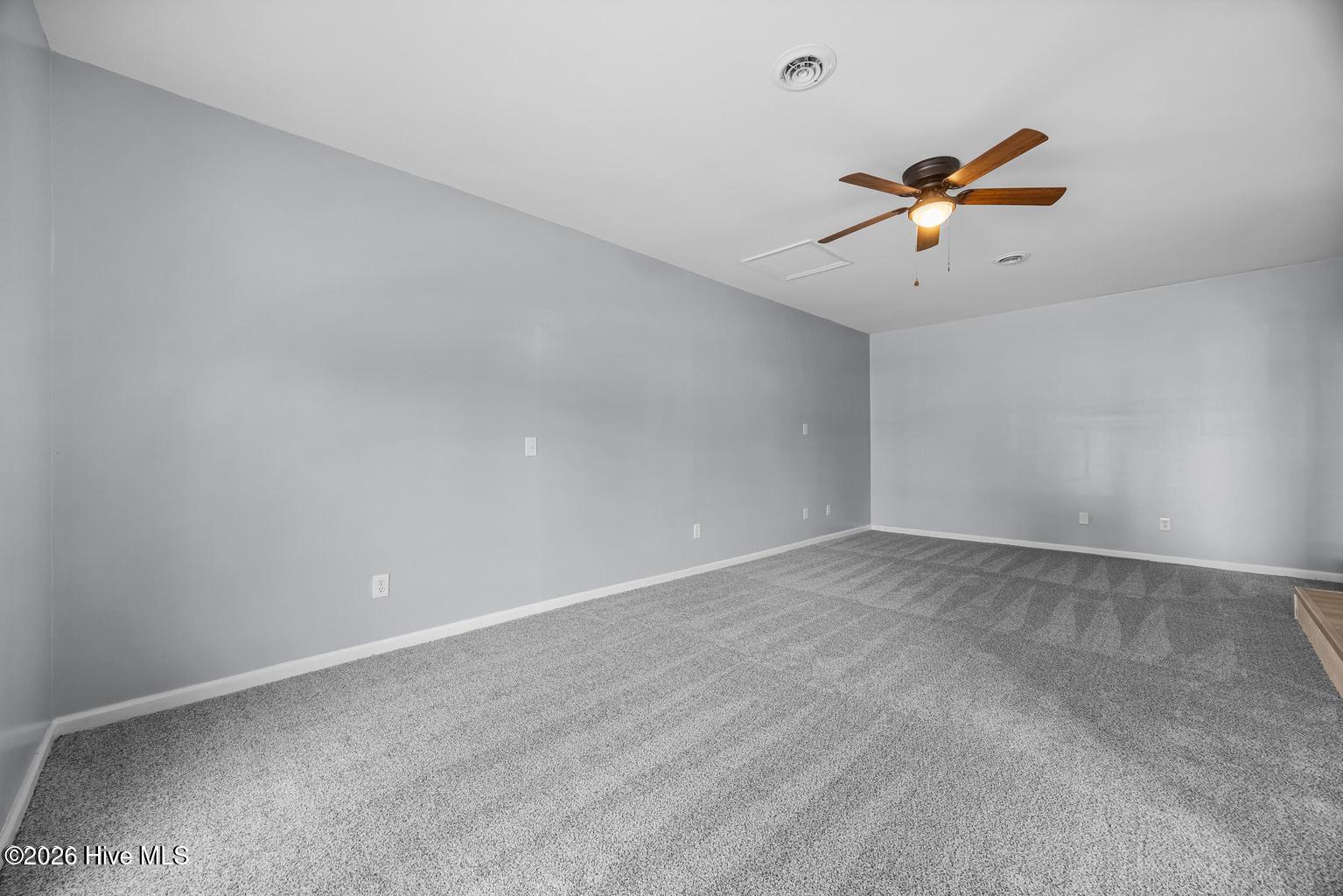 500 Emily Loop Property Photo 10