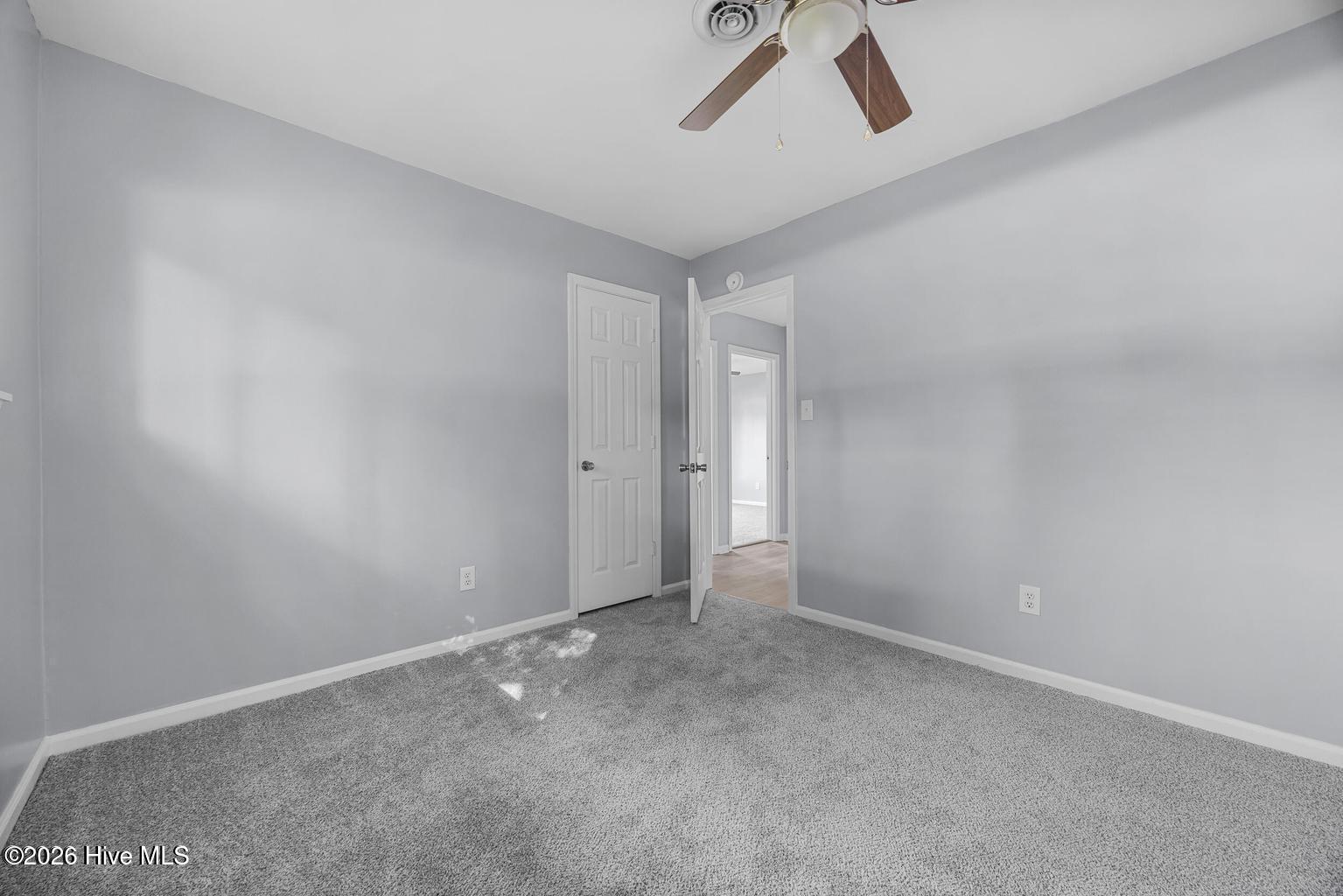 500 Emily Loop Property Photo 32