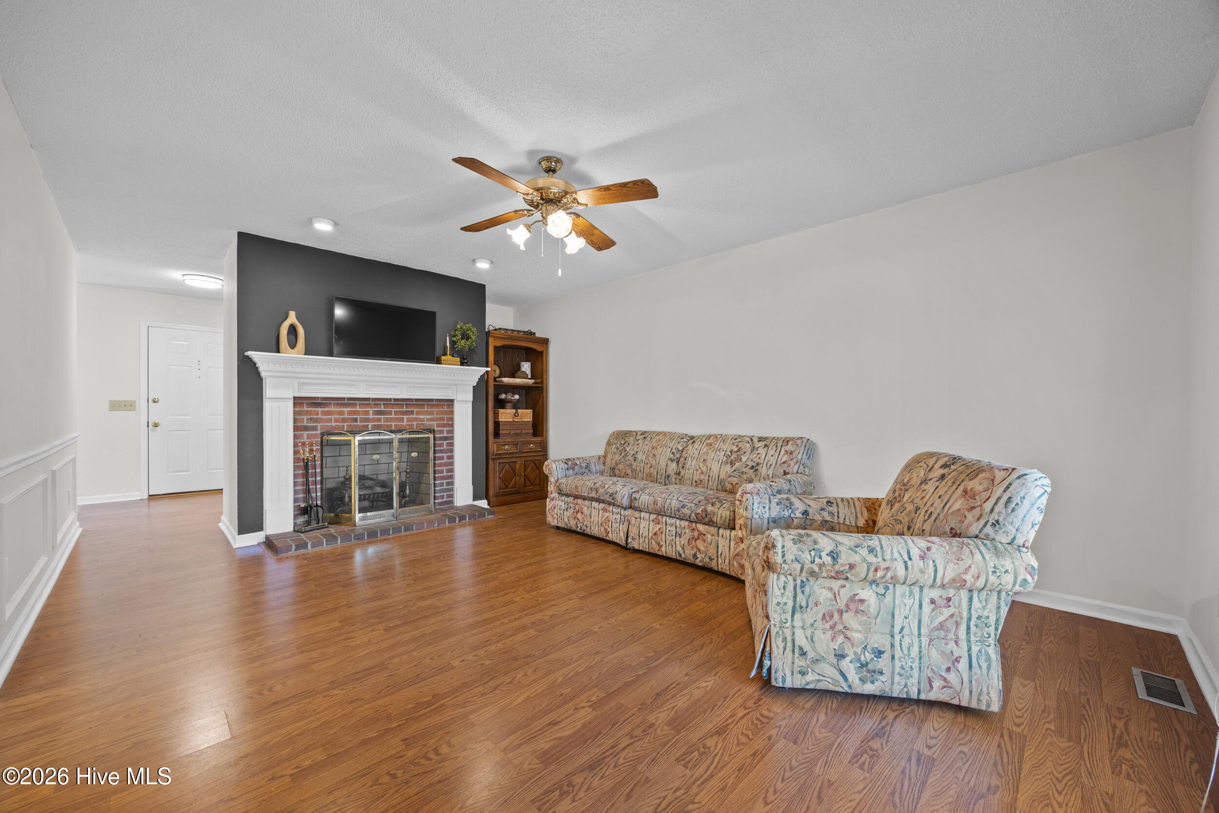 6200 Strawfield Drive Property Photo 10
