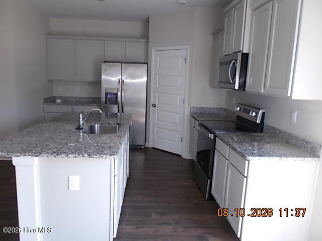 5452 Thrasher Lane Property Photo 5