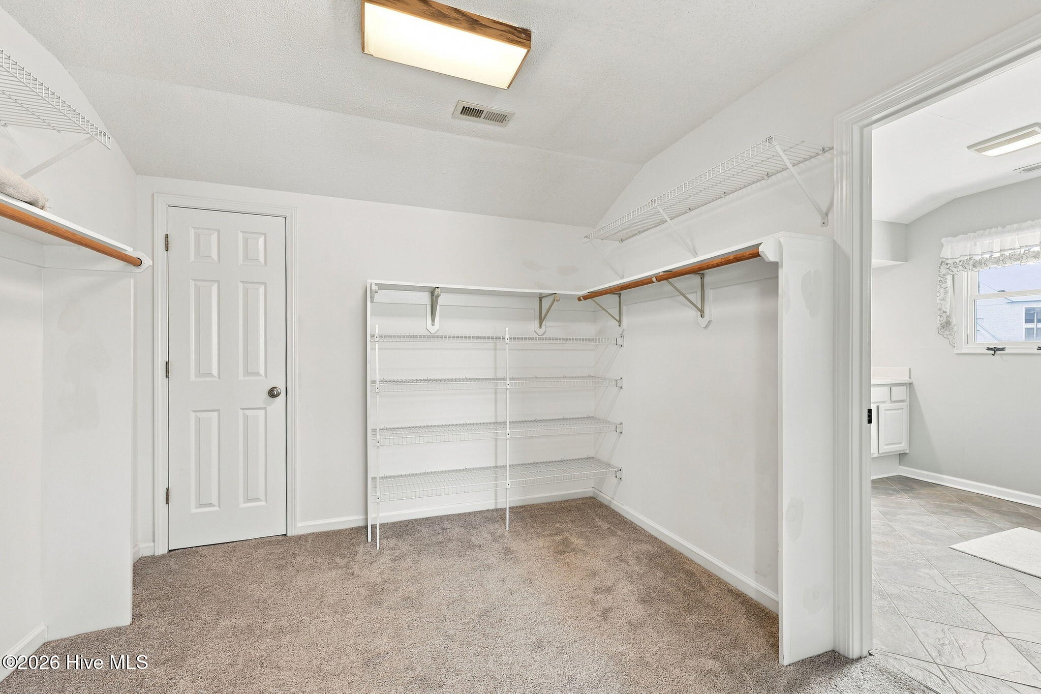 109 Oakleaf Drive Property Photo 32