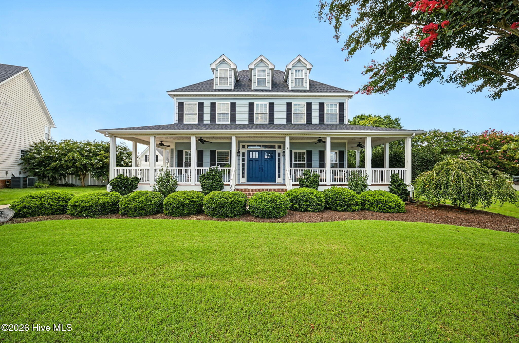 102 Blue Heron Cove Property Photo 1