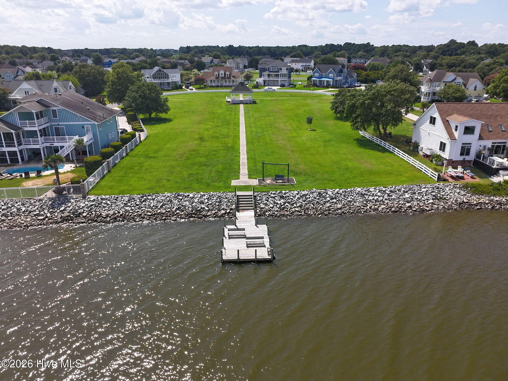102 Blue Heron Cove Property Photo 46