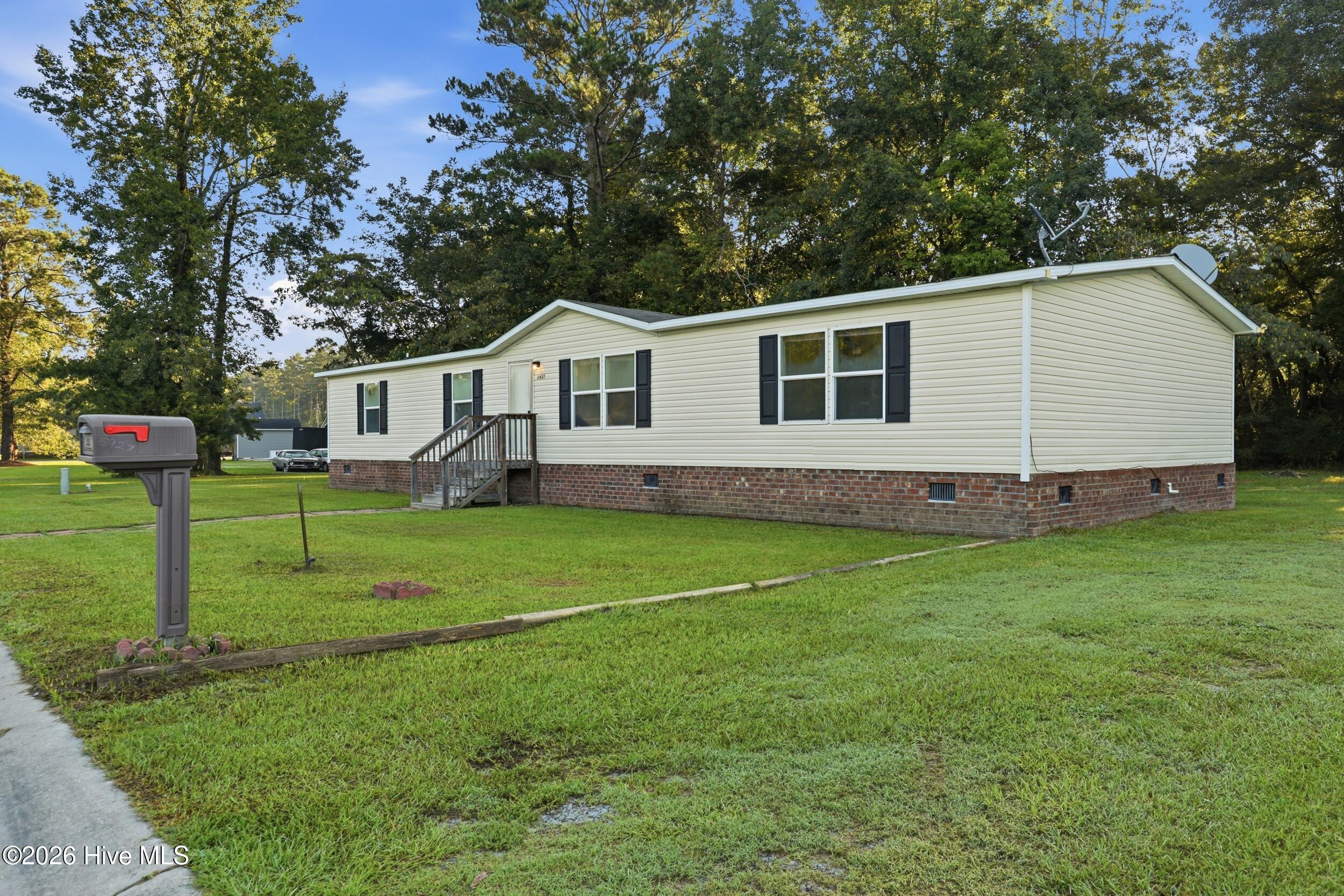 5927 Berkley Court Property Photo 1