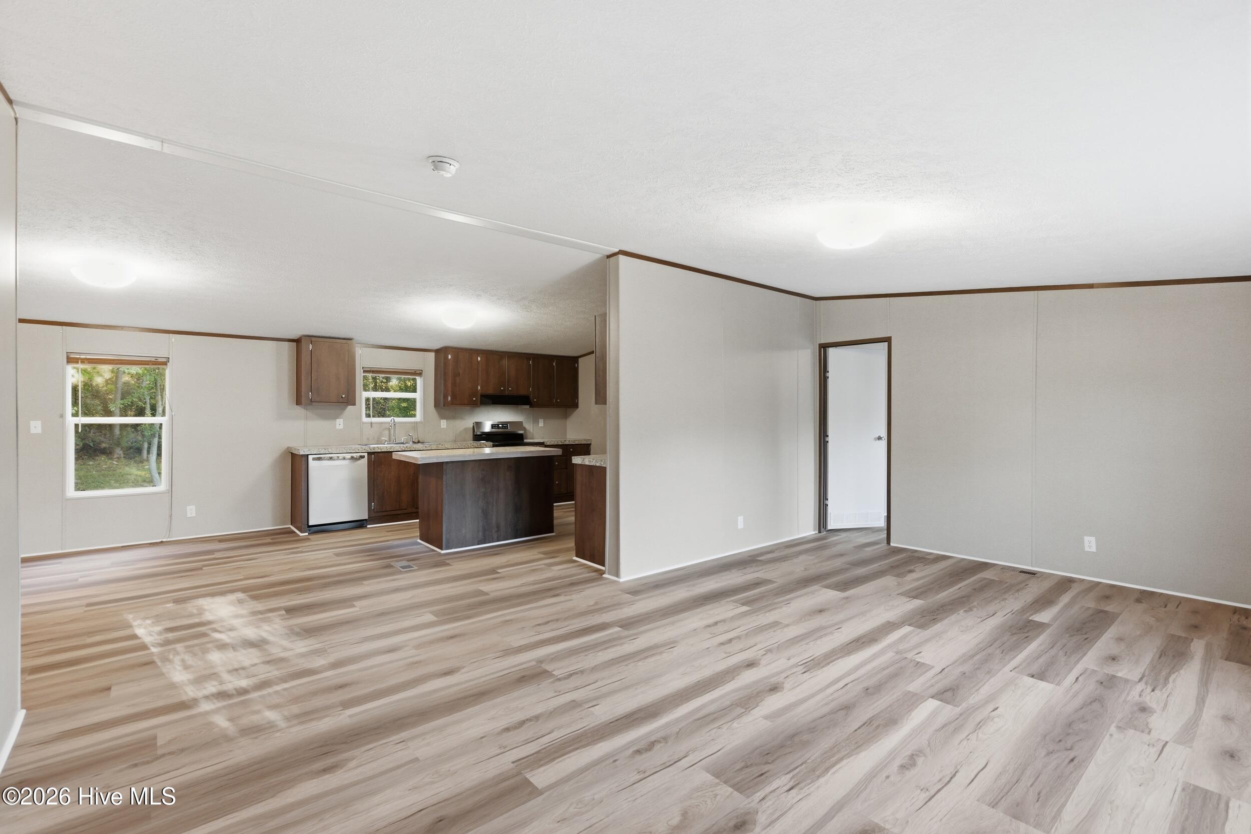 5927 Berkley Court Property Photo 4