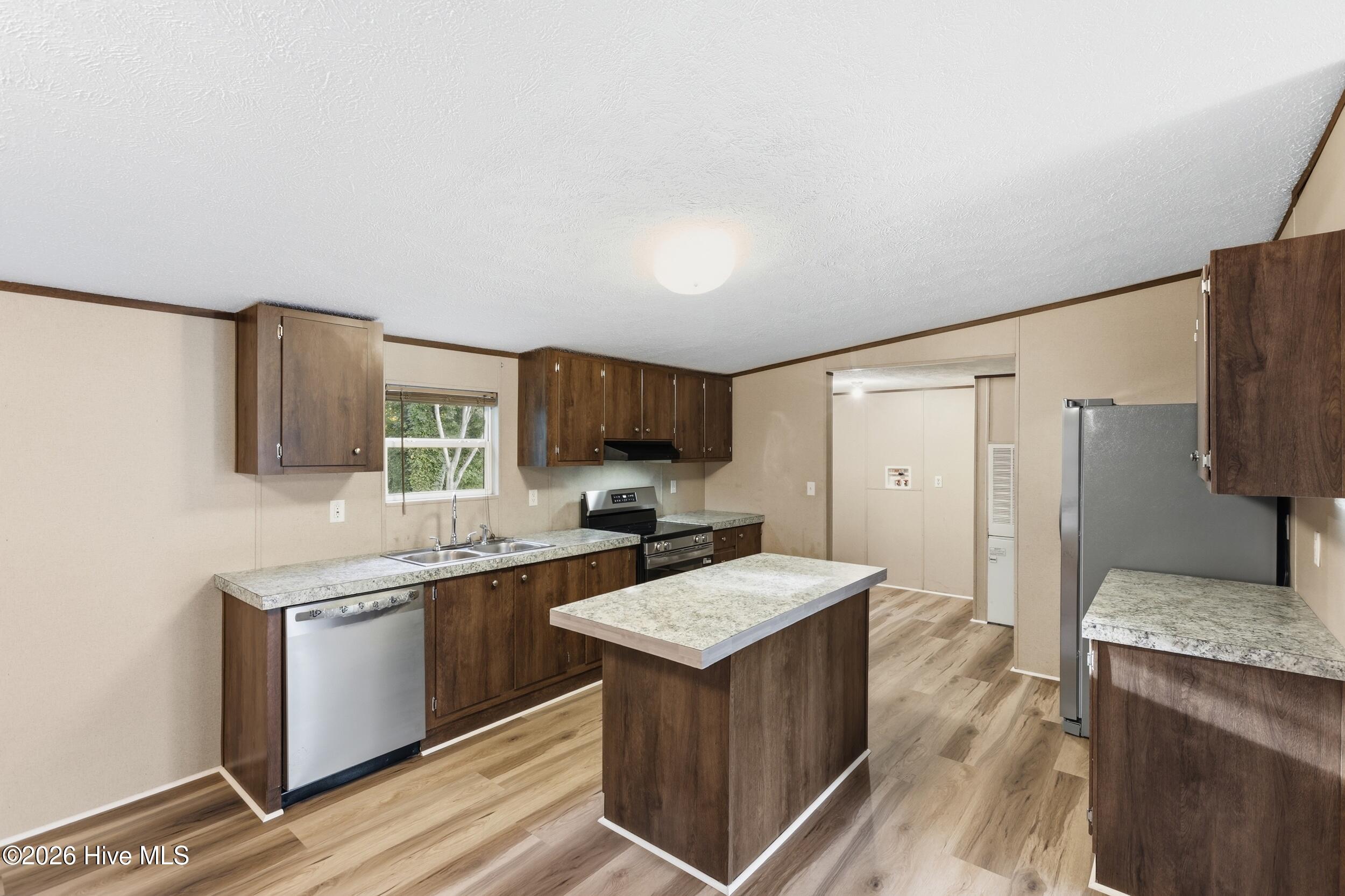 5927 Berkley Court Property Photo 15