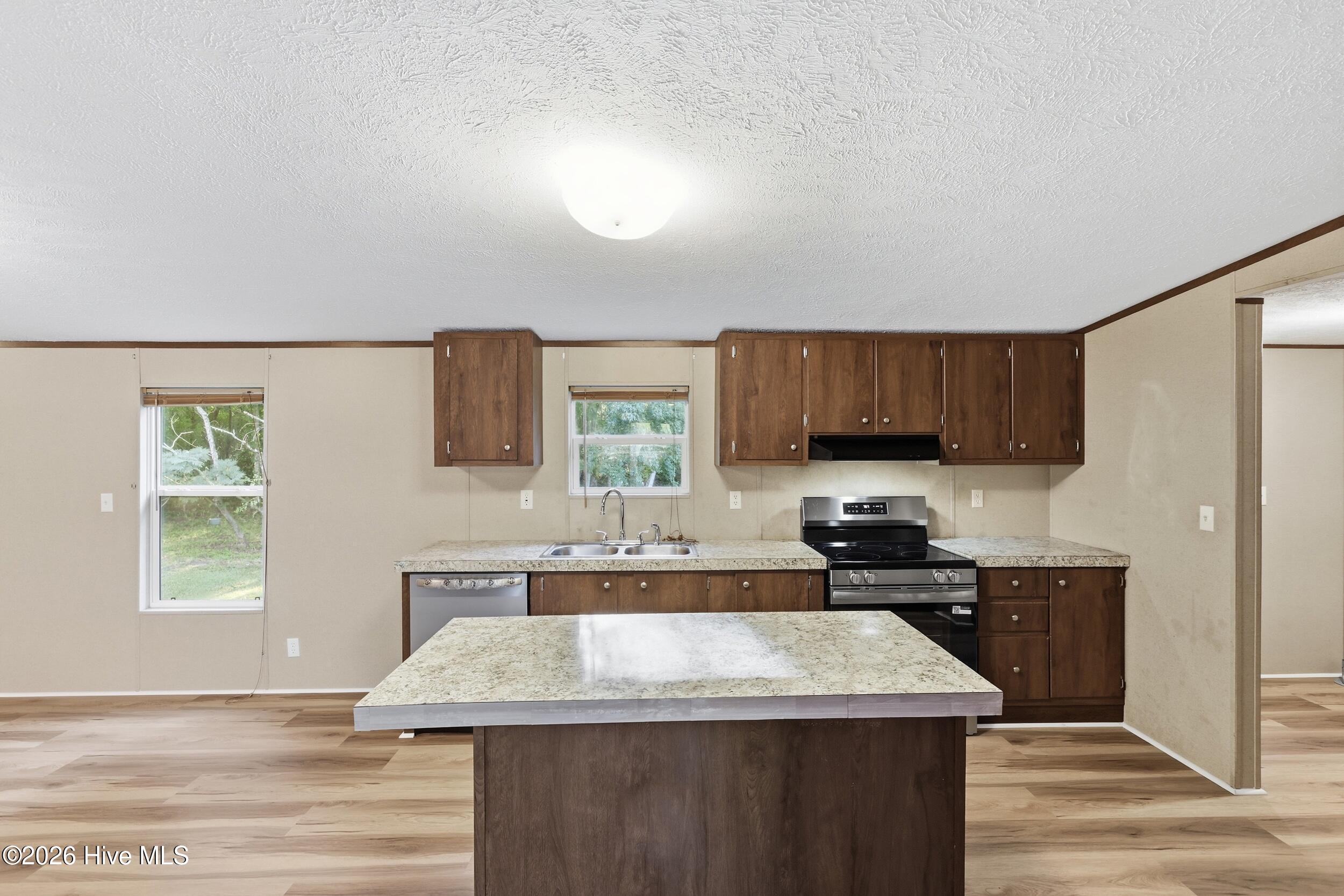 5927 Berkley Court Property Photo 16