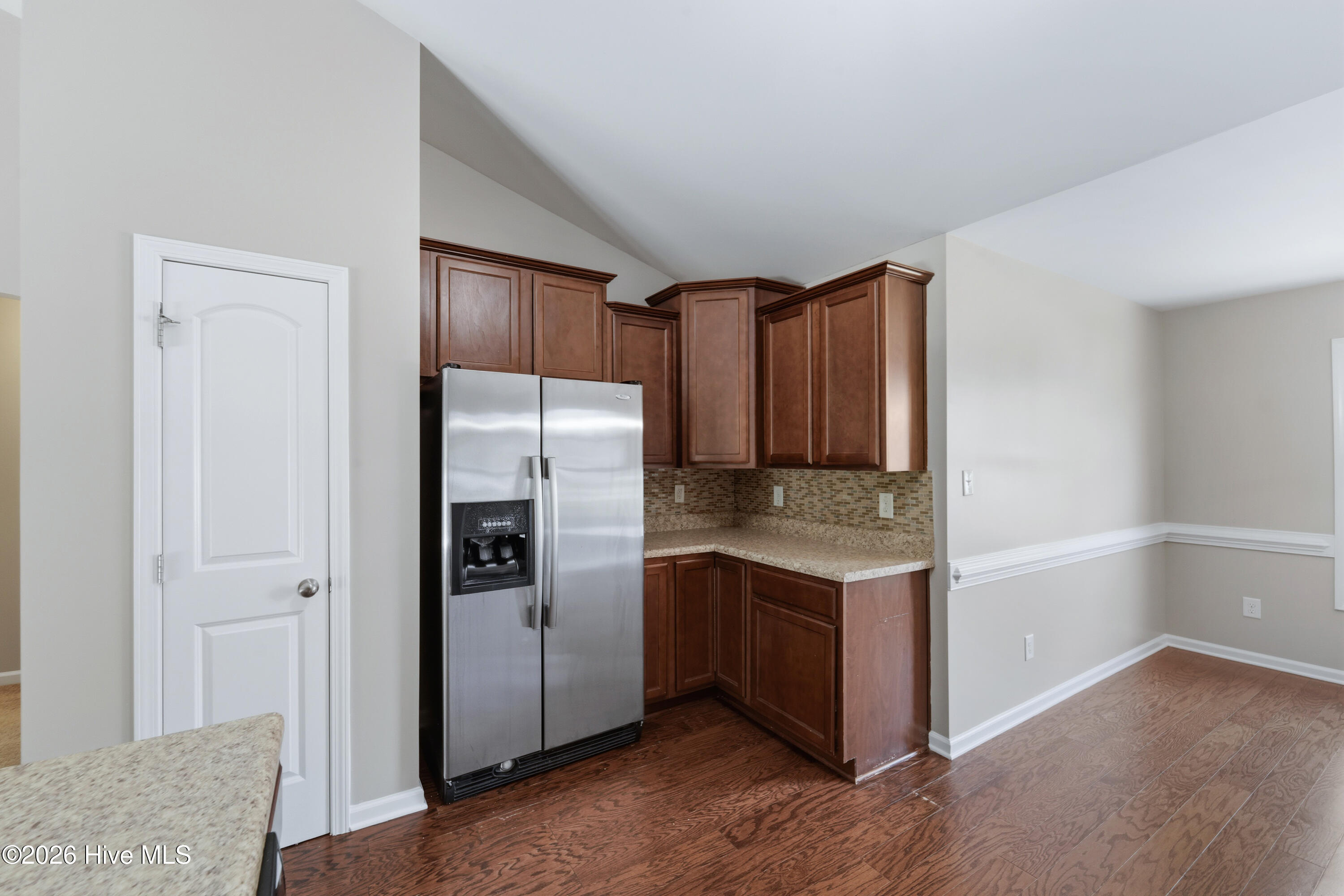 205 Mariposa Court Property Photo 4