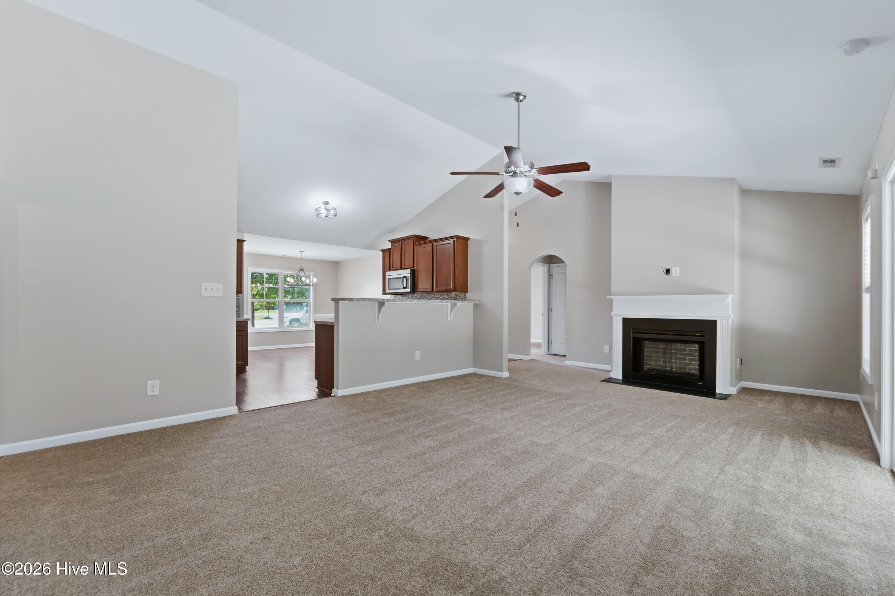 205 Mariposa Court Property Photo 6