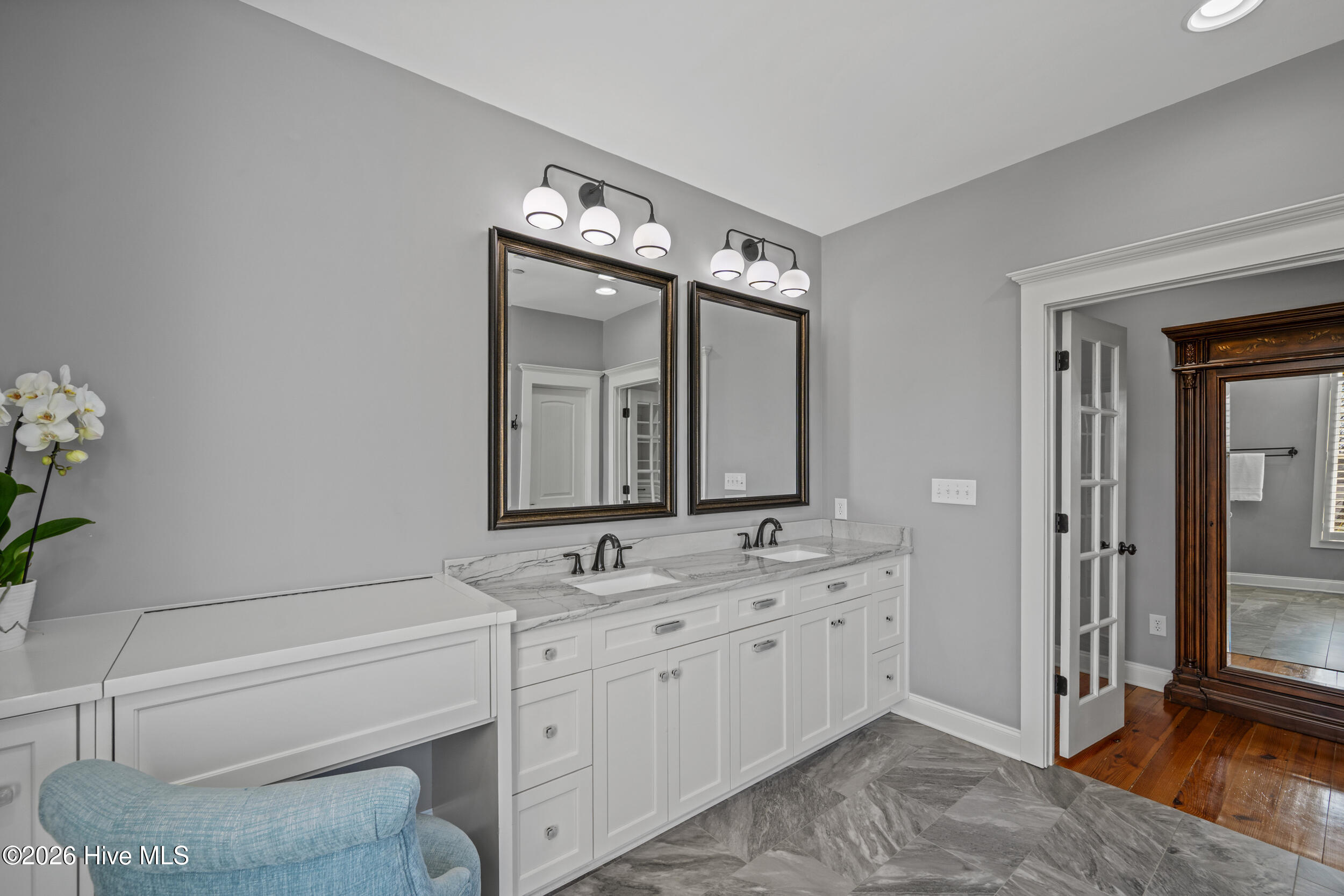 355 Park Avenue Sw Property Photo 43