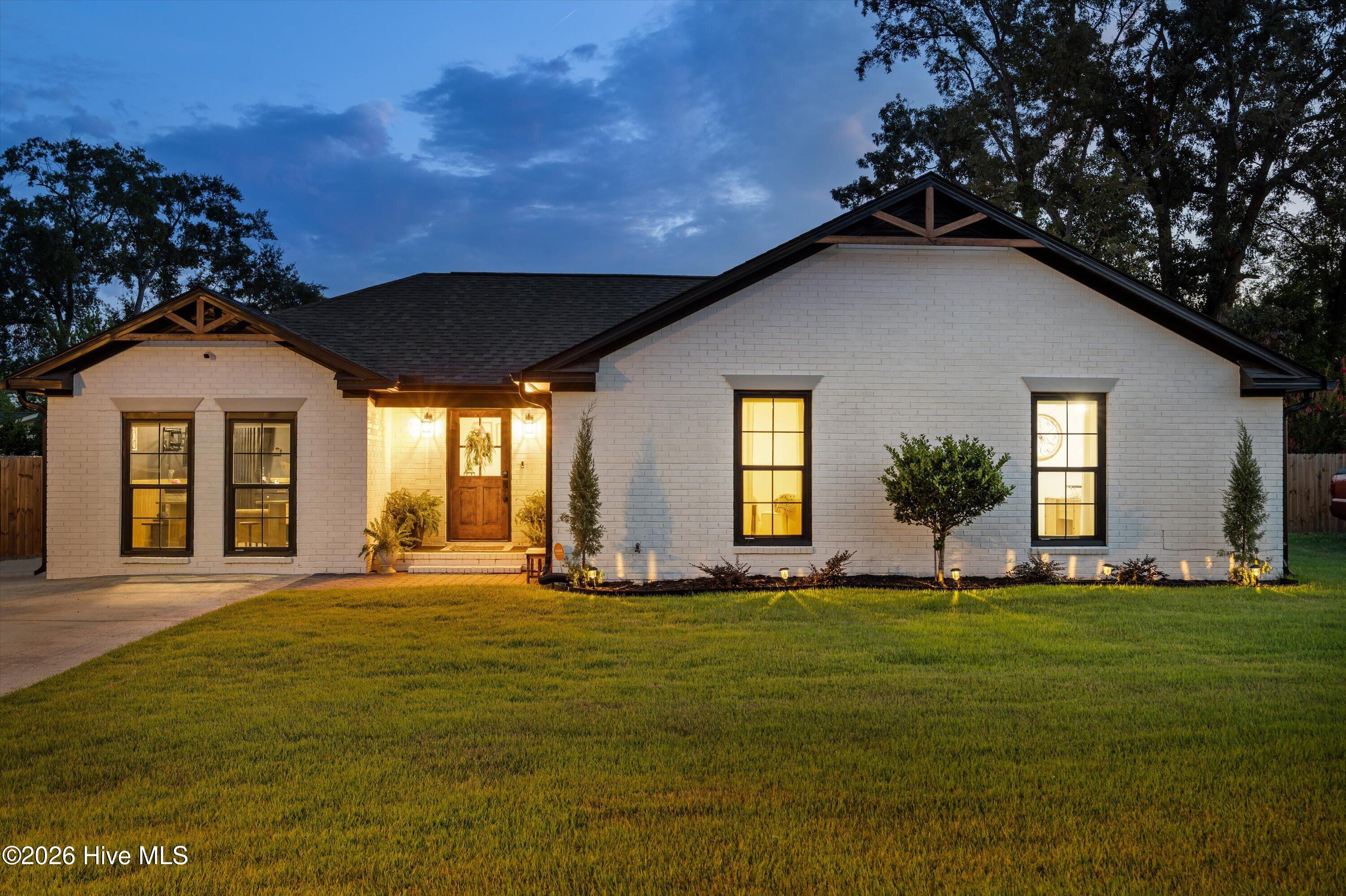 137 Fall Line Drive Property Photo 1