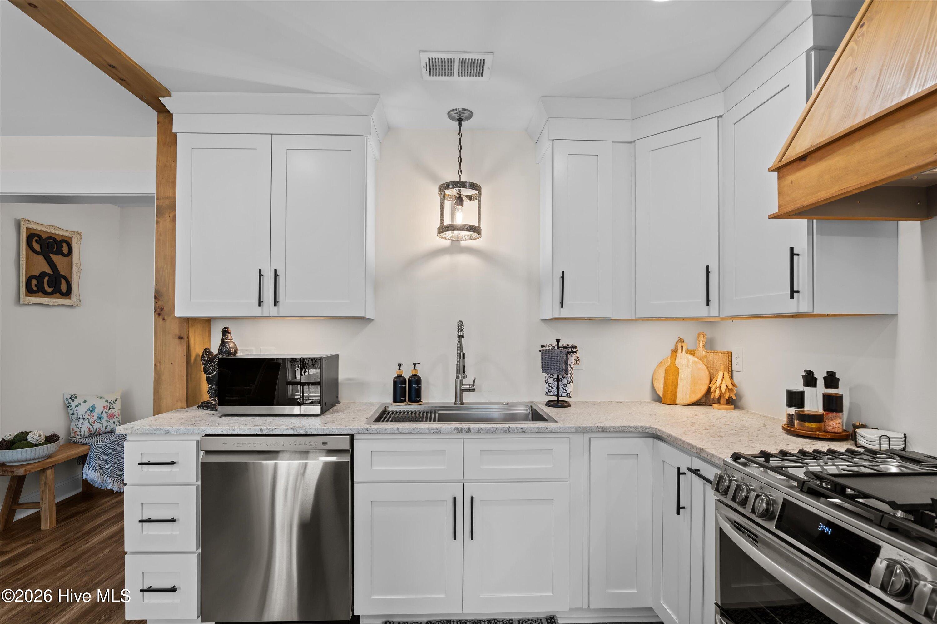 137 Fall Line Drive Property Photo 17