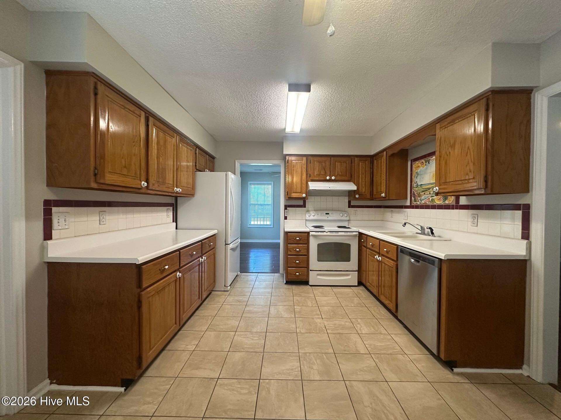159 Longwood Drive Property Photo 12