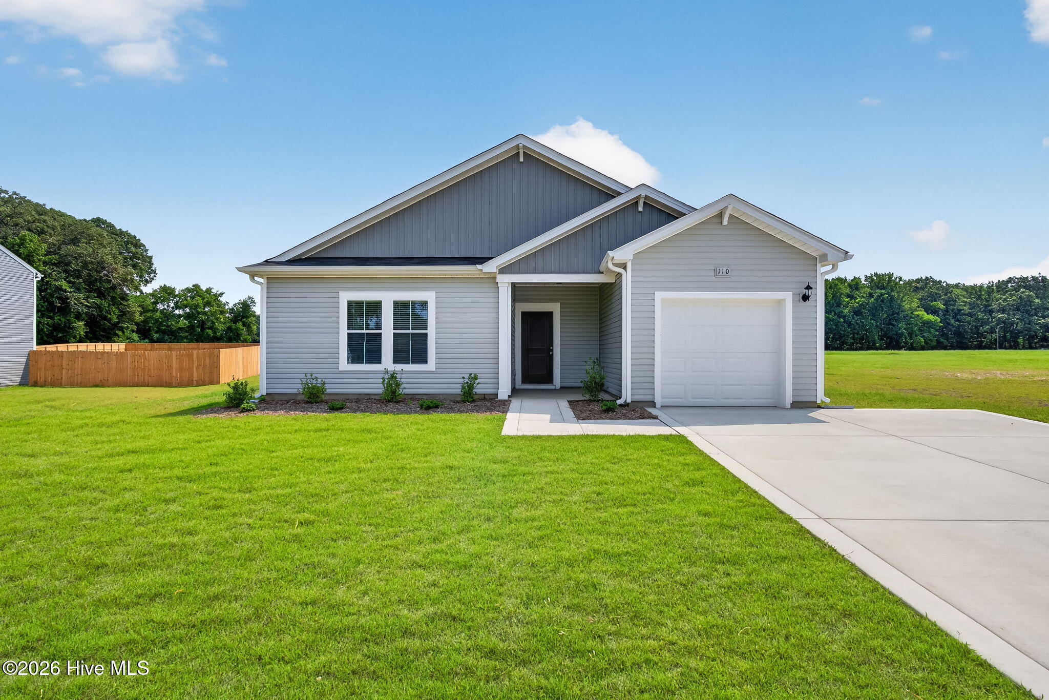 102 Rubyfield Court Property Photo 2