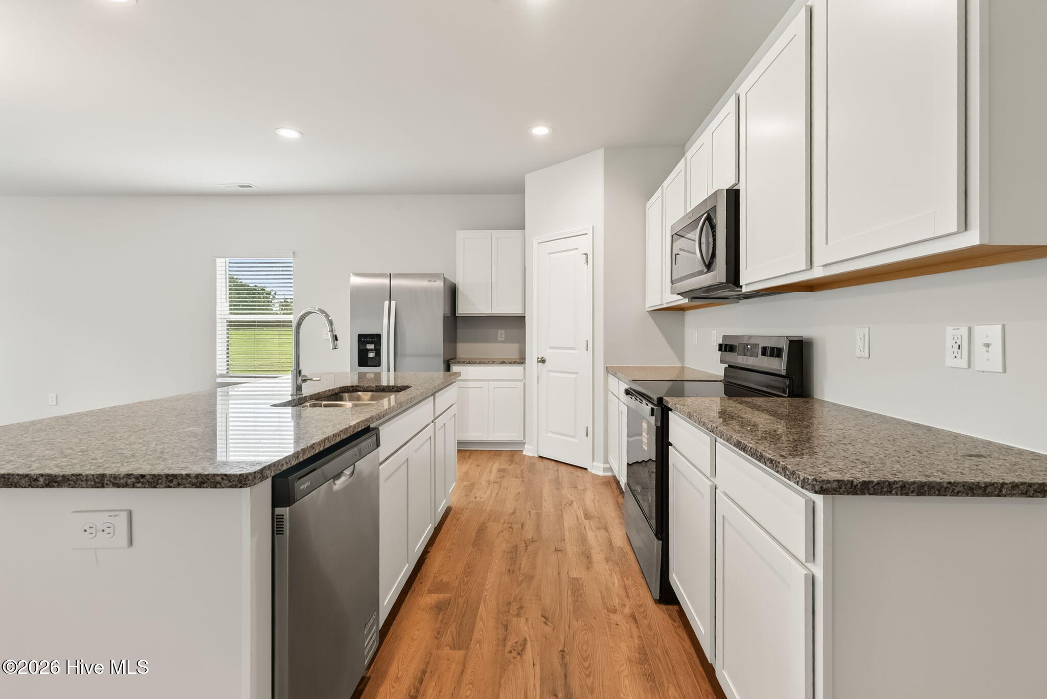 102 Rubyfield Court Property Photo 16