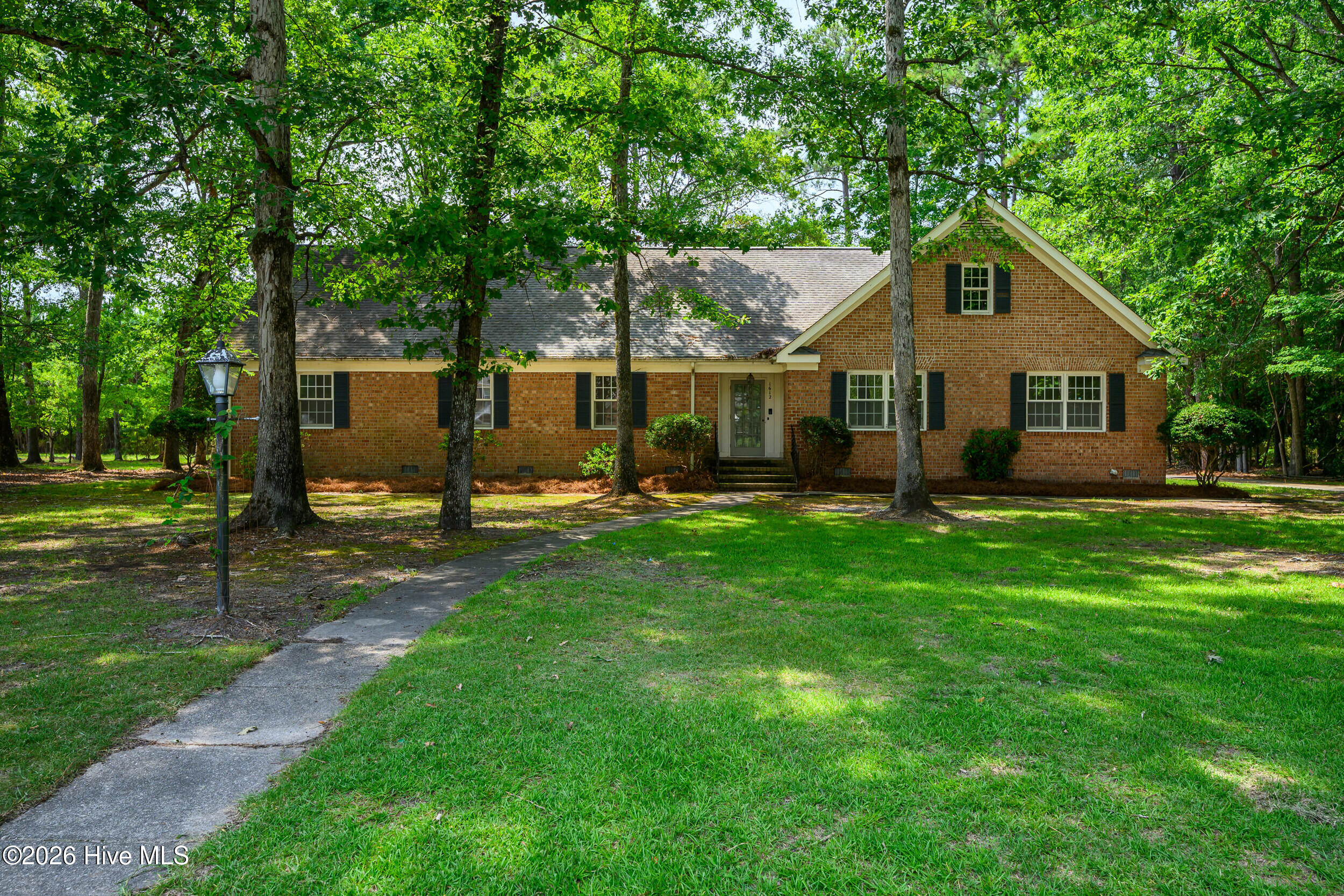 1612 Colony Drive Property Photo 1