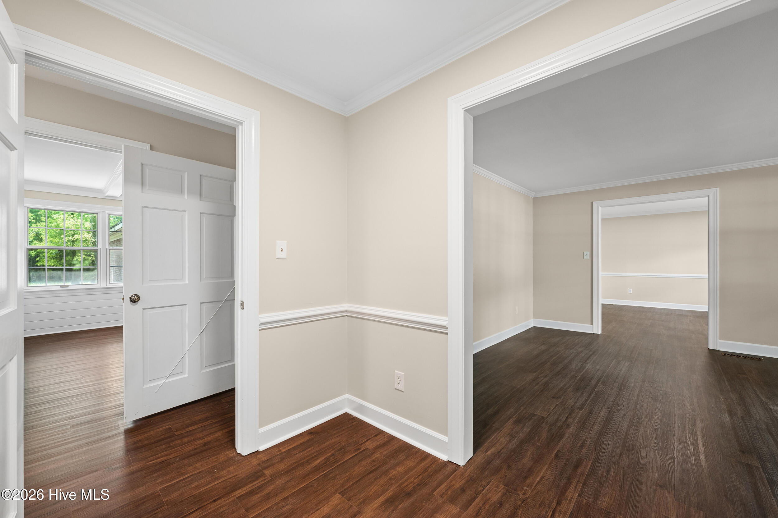 1612 Colony Drive Property Photo 7