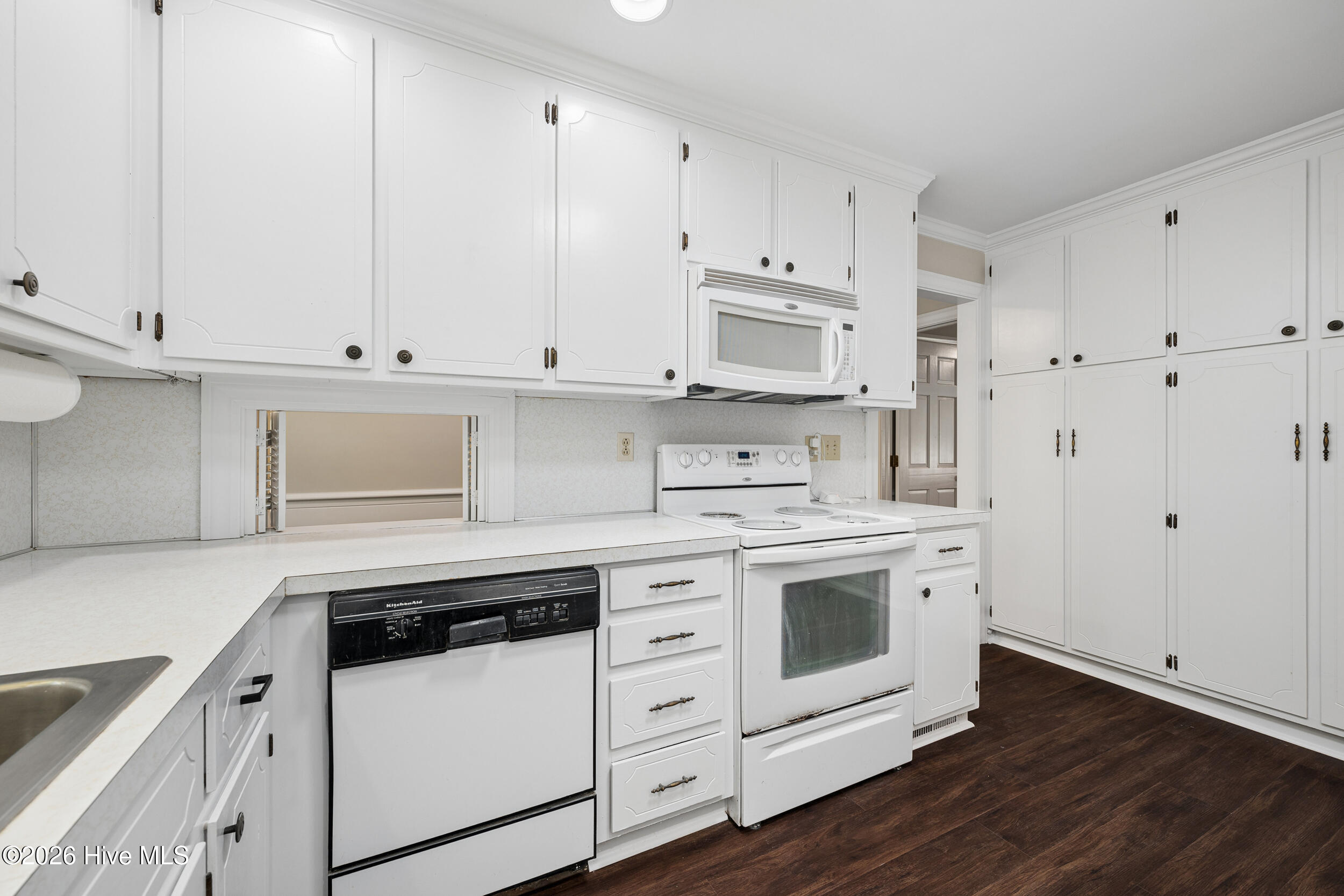 1612 Colony Drive Property Photo 17