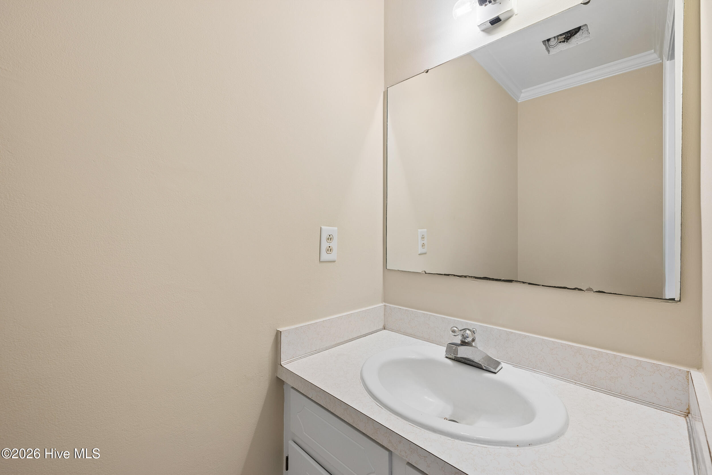 1612 Colony Drive Property Photo 20