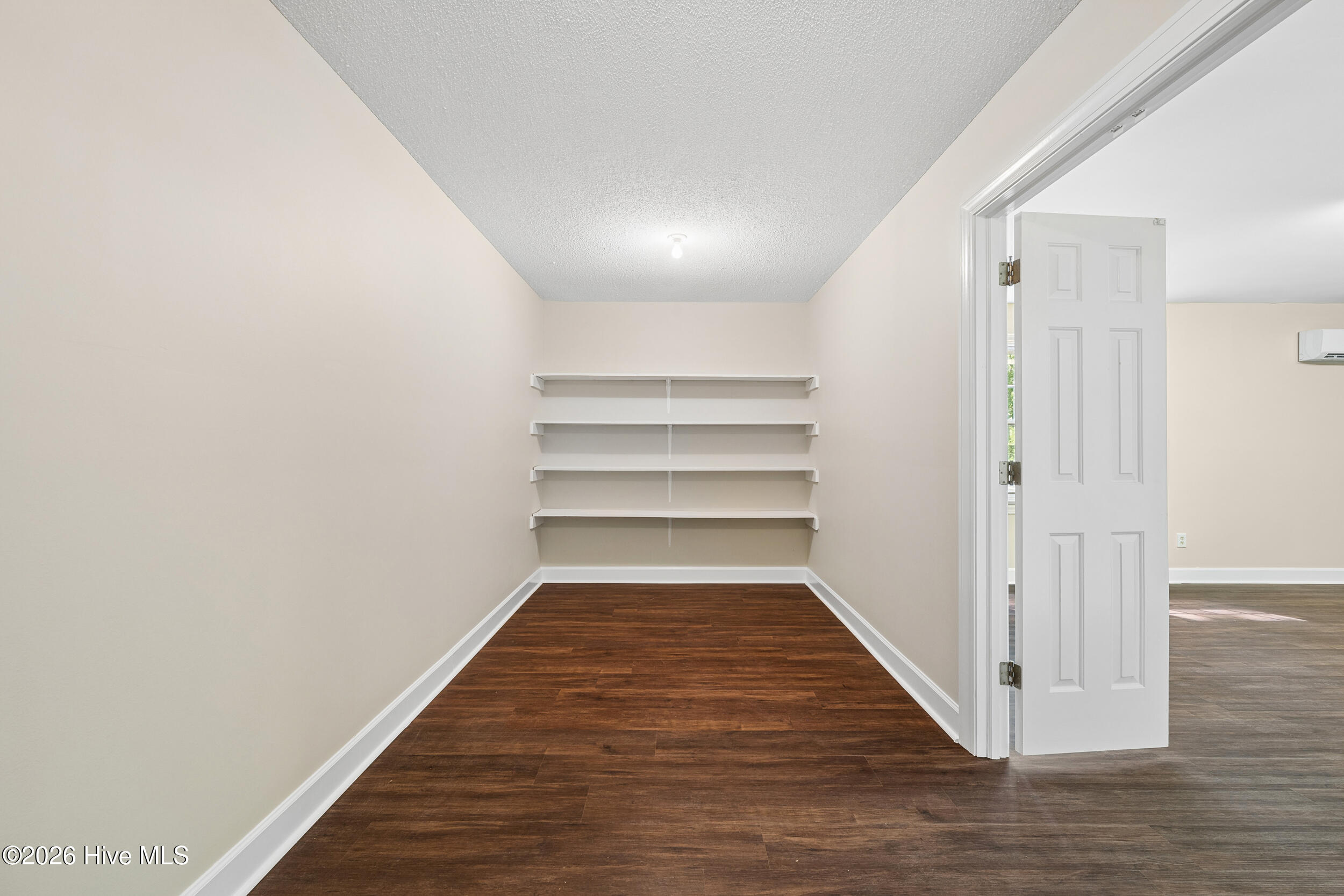 1612 Colony Drive Property Photo 34