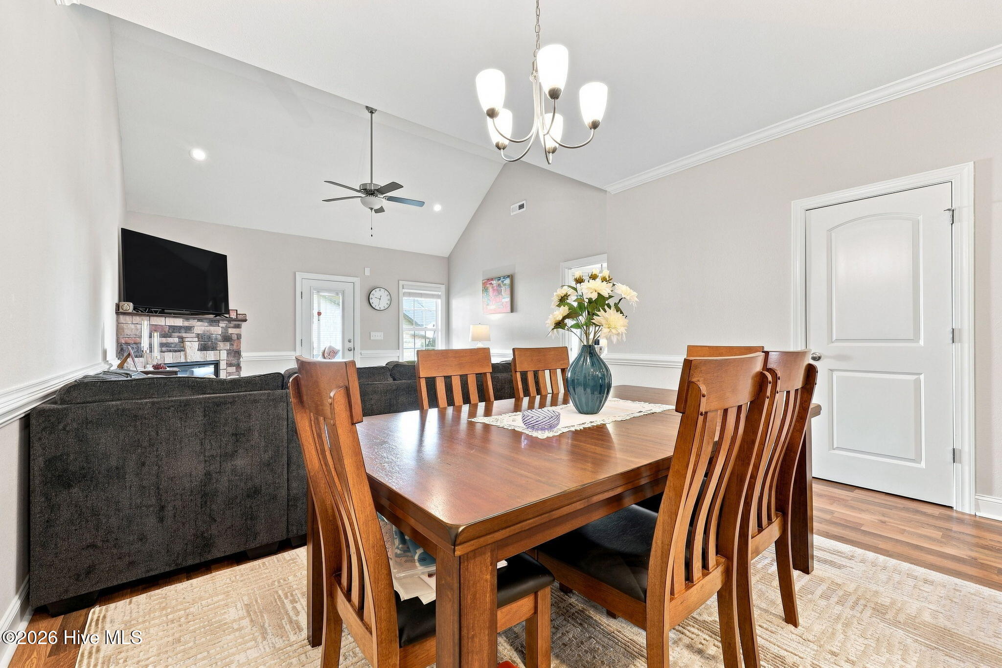 2120 Remington Court B Property Photo 19